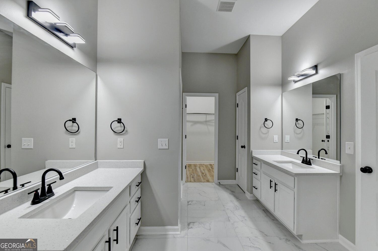 5767 Berkshire Trace Property Photo 41