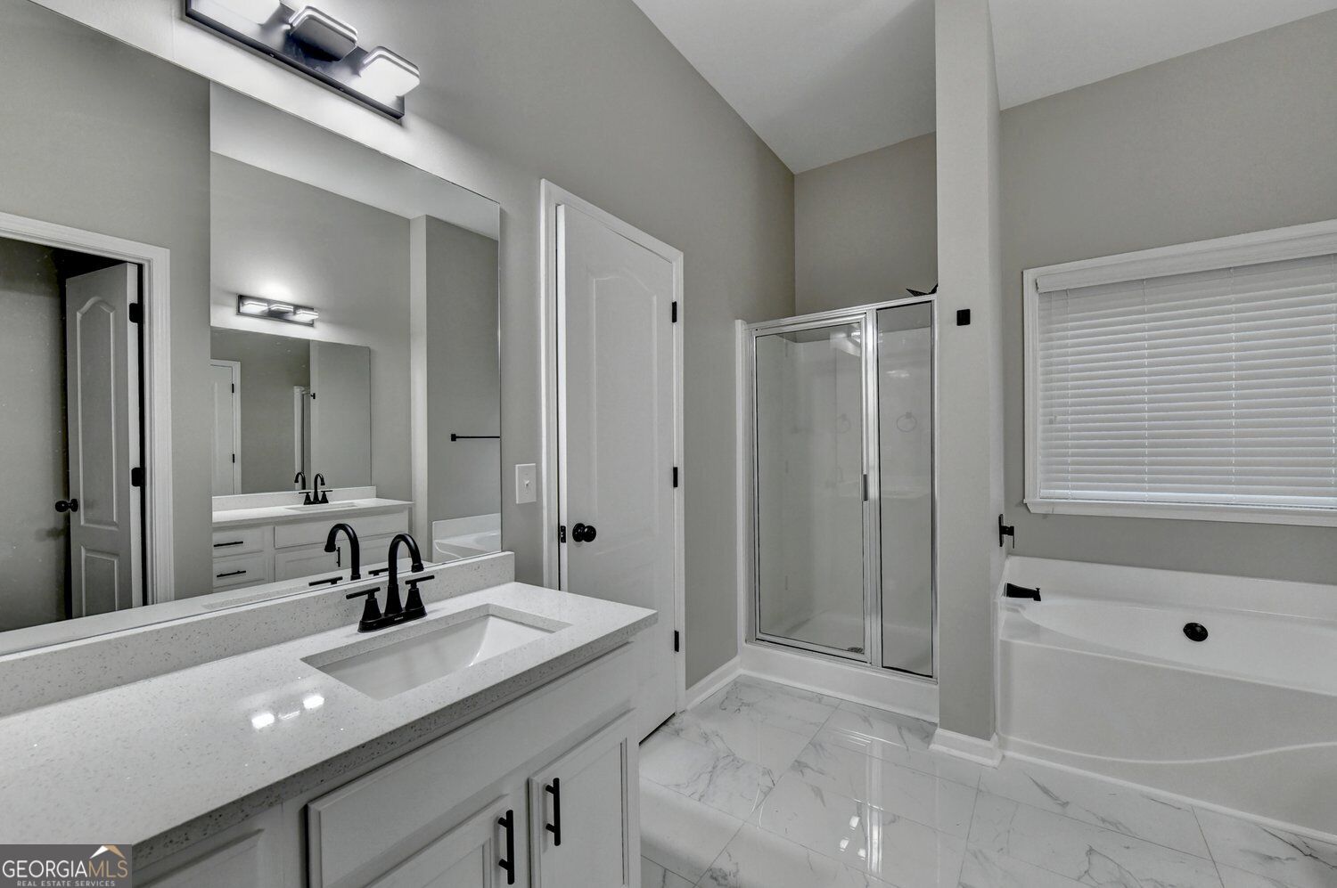 5767 Berkshire Trace Property Photo 42