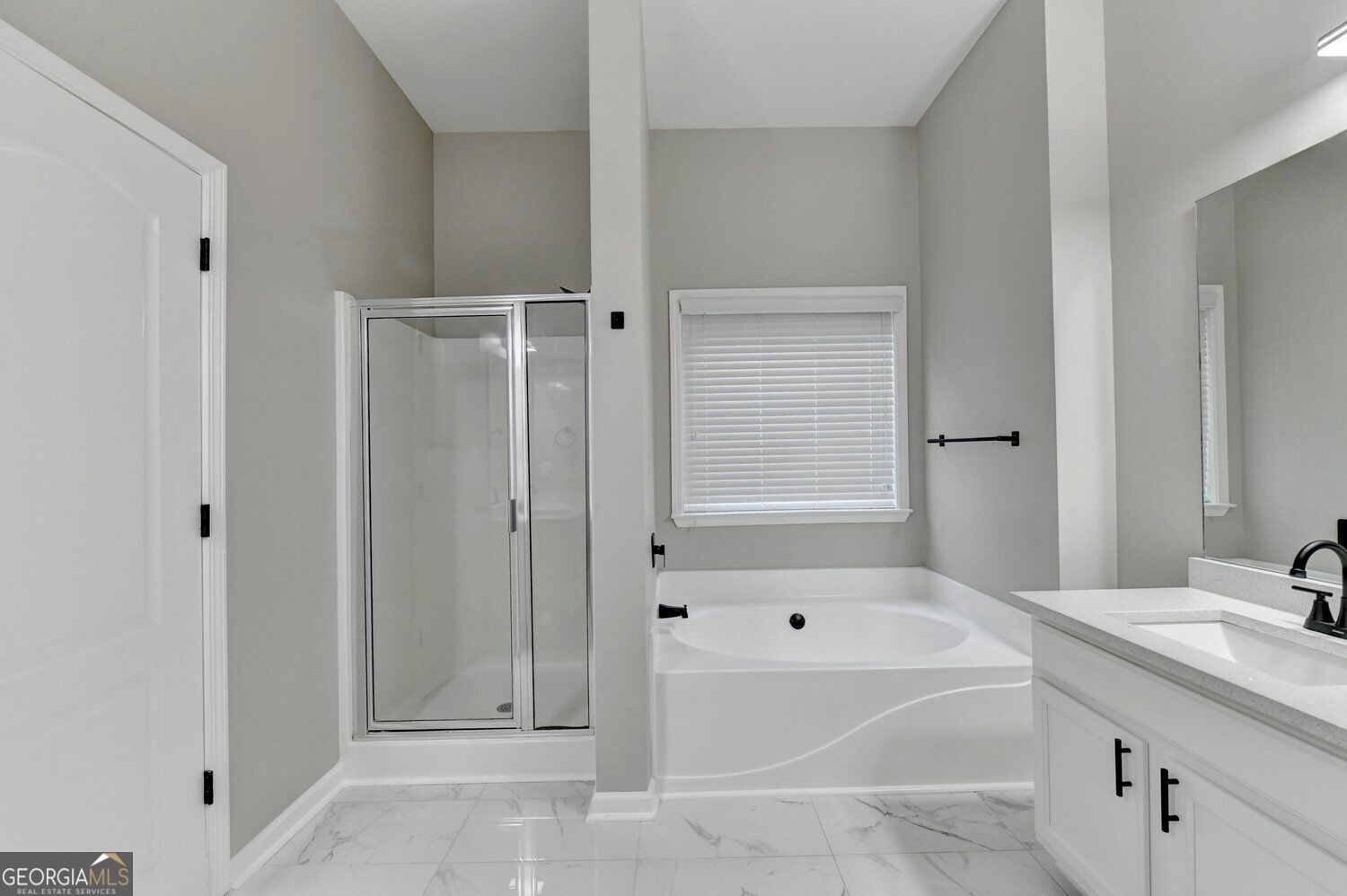 5767 Berkshire Trace Property Photo 44