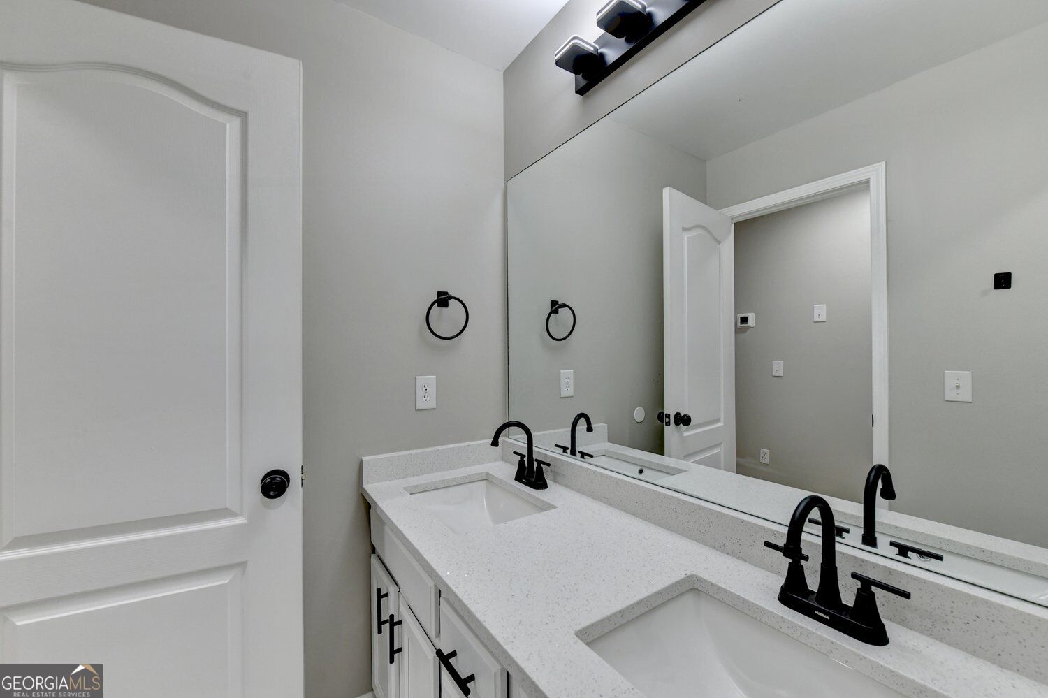 5767 Berkshire Trace Property Photo 55