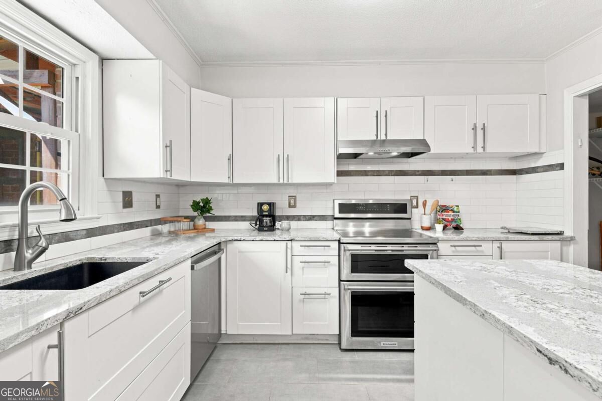 1111 Scott Boulevard Property Photo 2