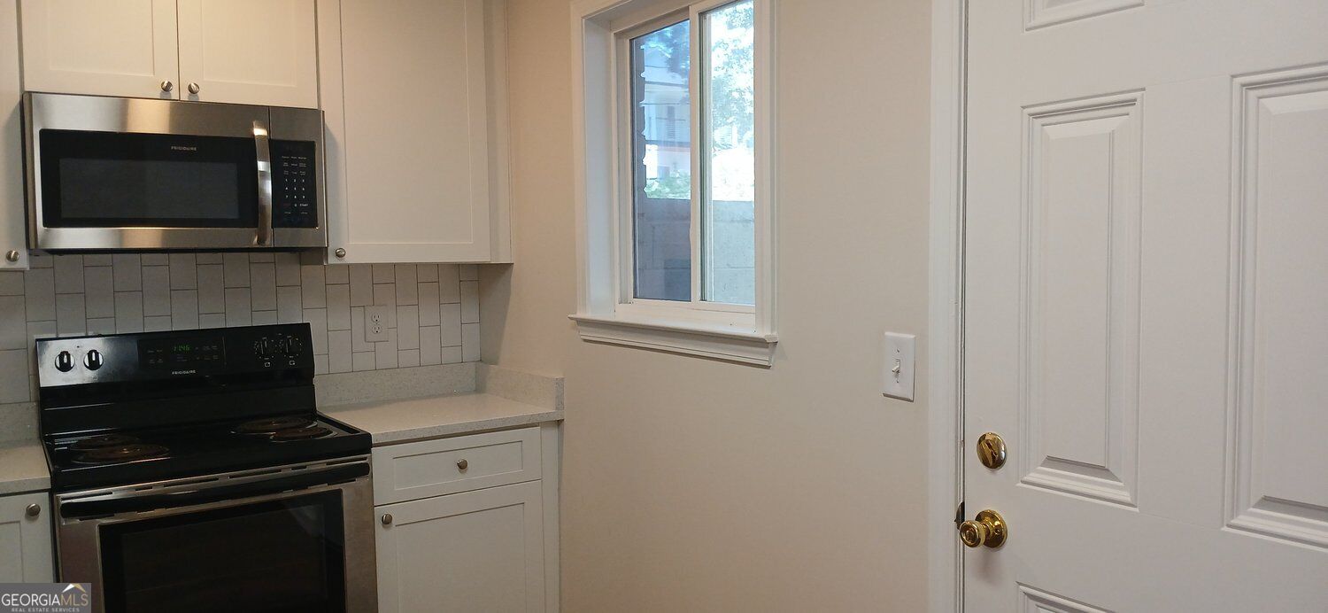 2156 Park Terrace # 2 Property Photo 6