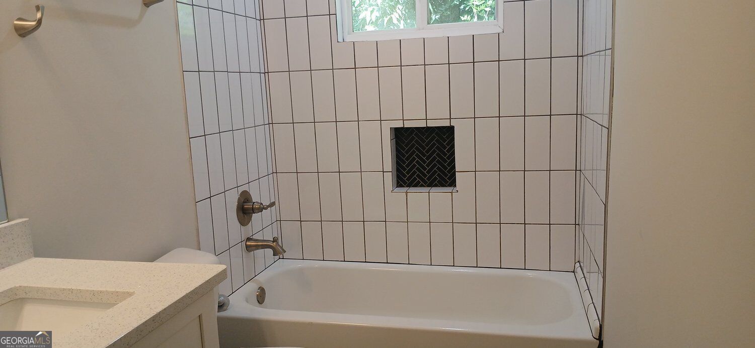 2156 Park Terrace # 2 Property Photo 15