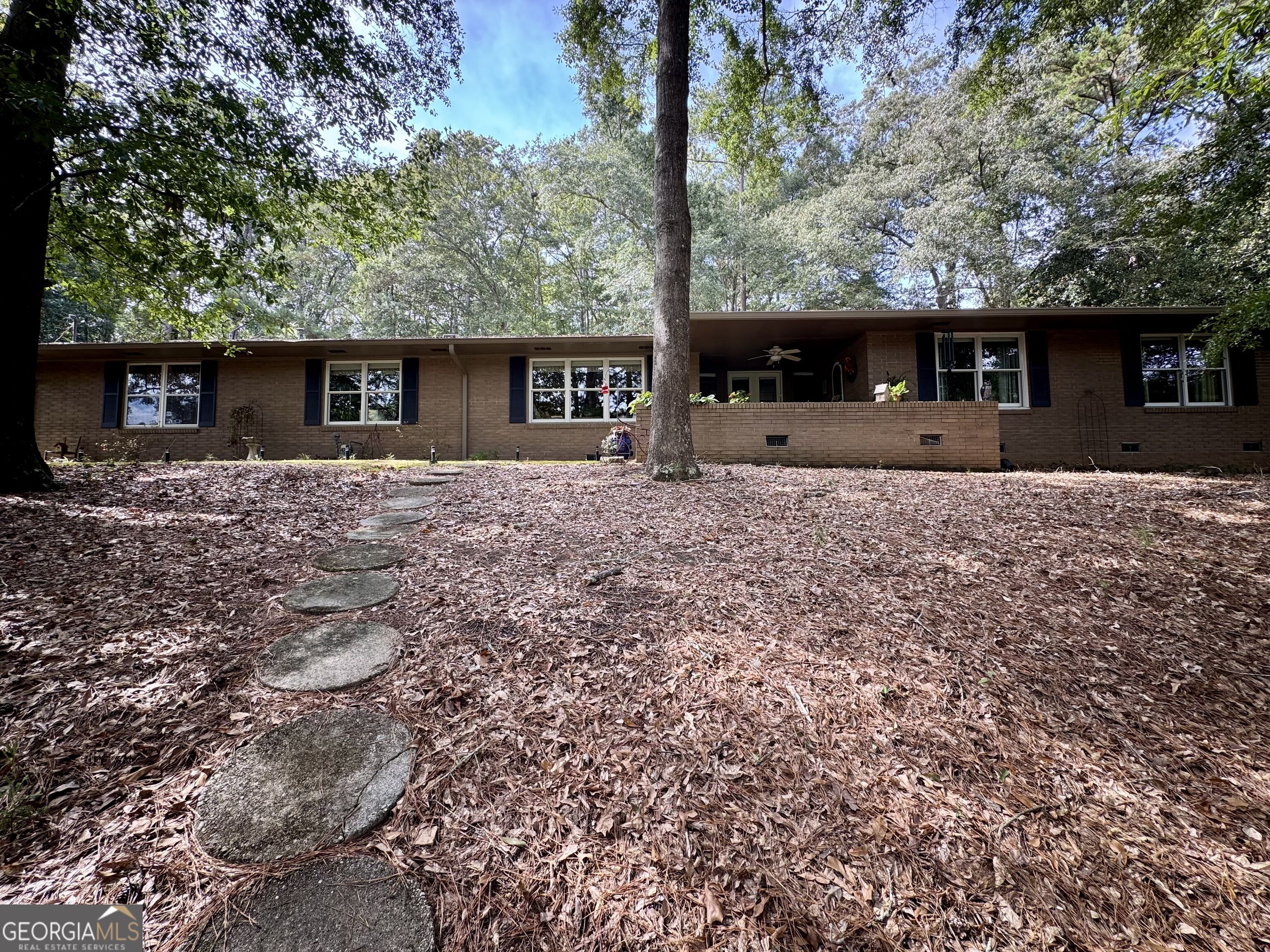 1100 Phelps Road Property Photo 5