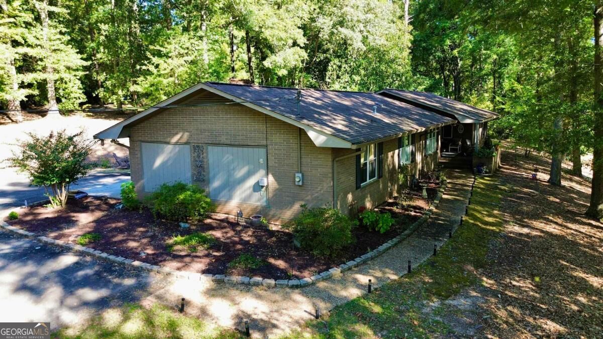 1100 Phelps Road Property Photo 9