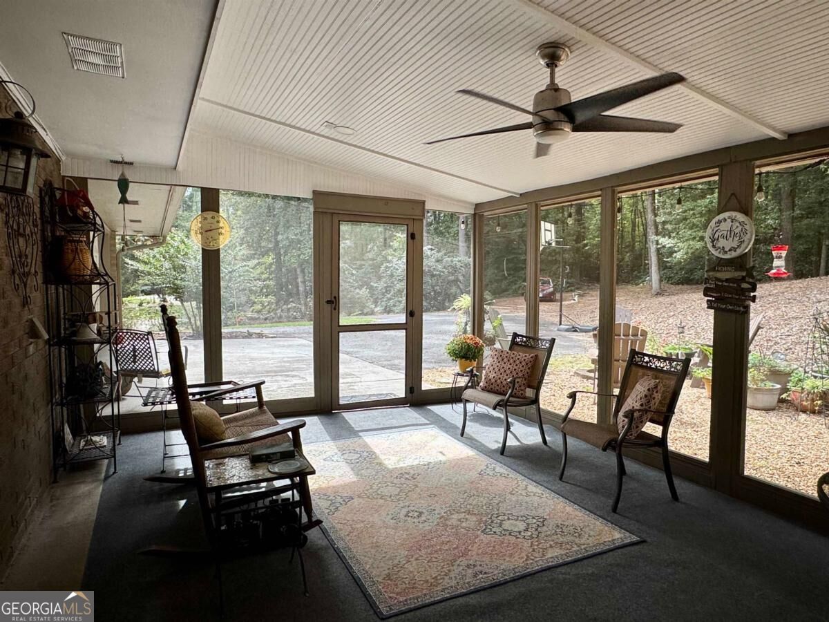 1100 Phelps Road Property Photo 13