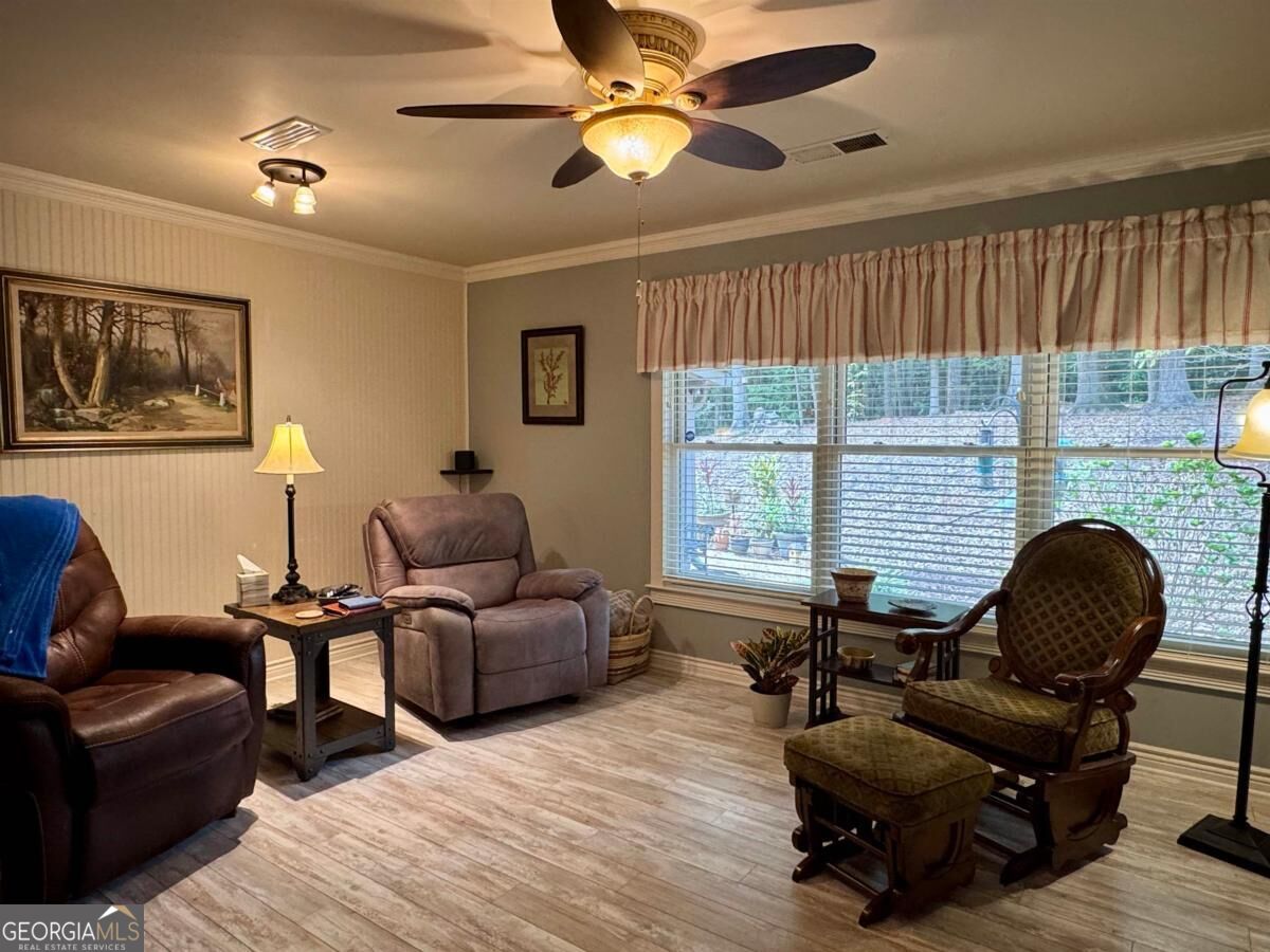 1100 Phelps Road Property Photo 32