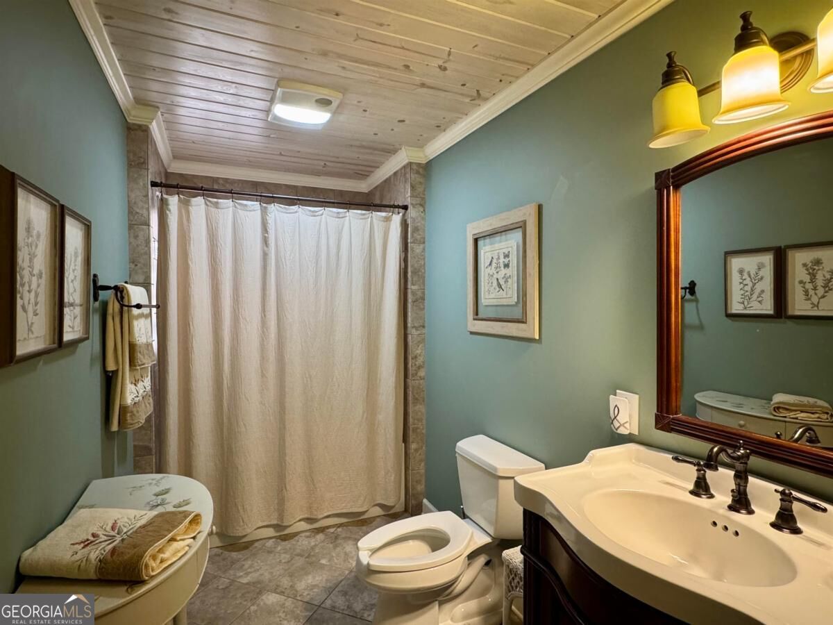 1100 Phelps Road Property Photo 43
