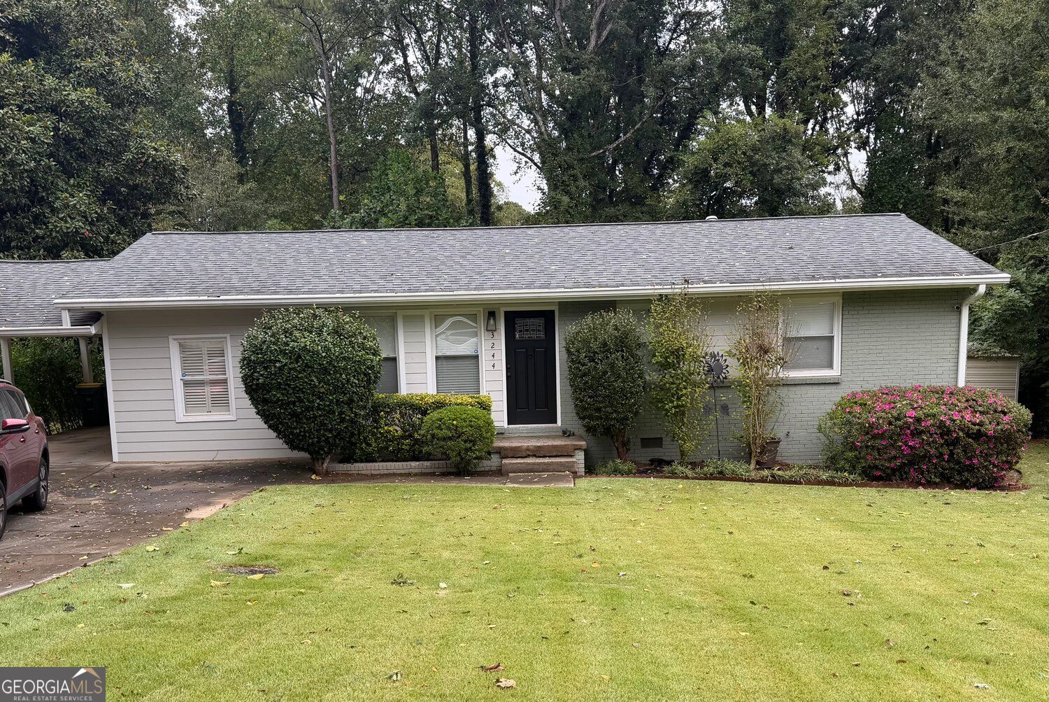 3244 Spring Drive Property Photo 1