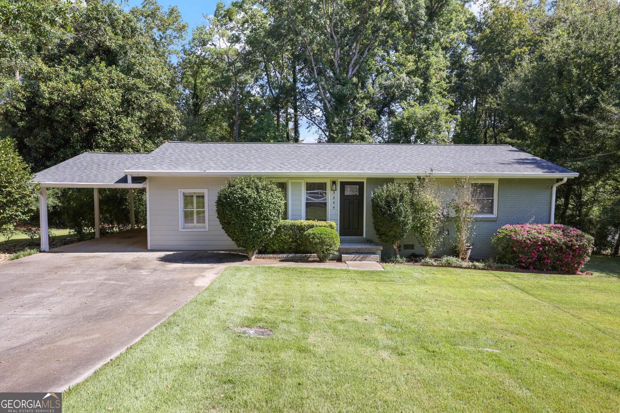 3244 Spring Drive Property Photo 1