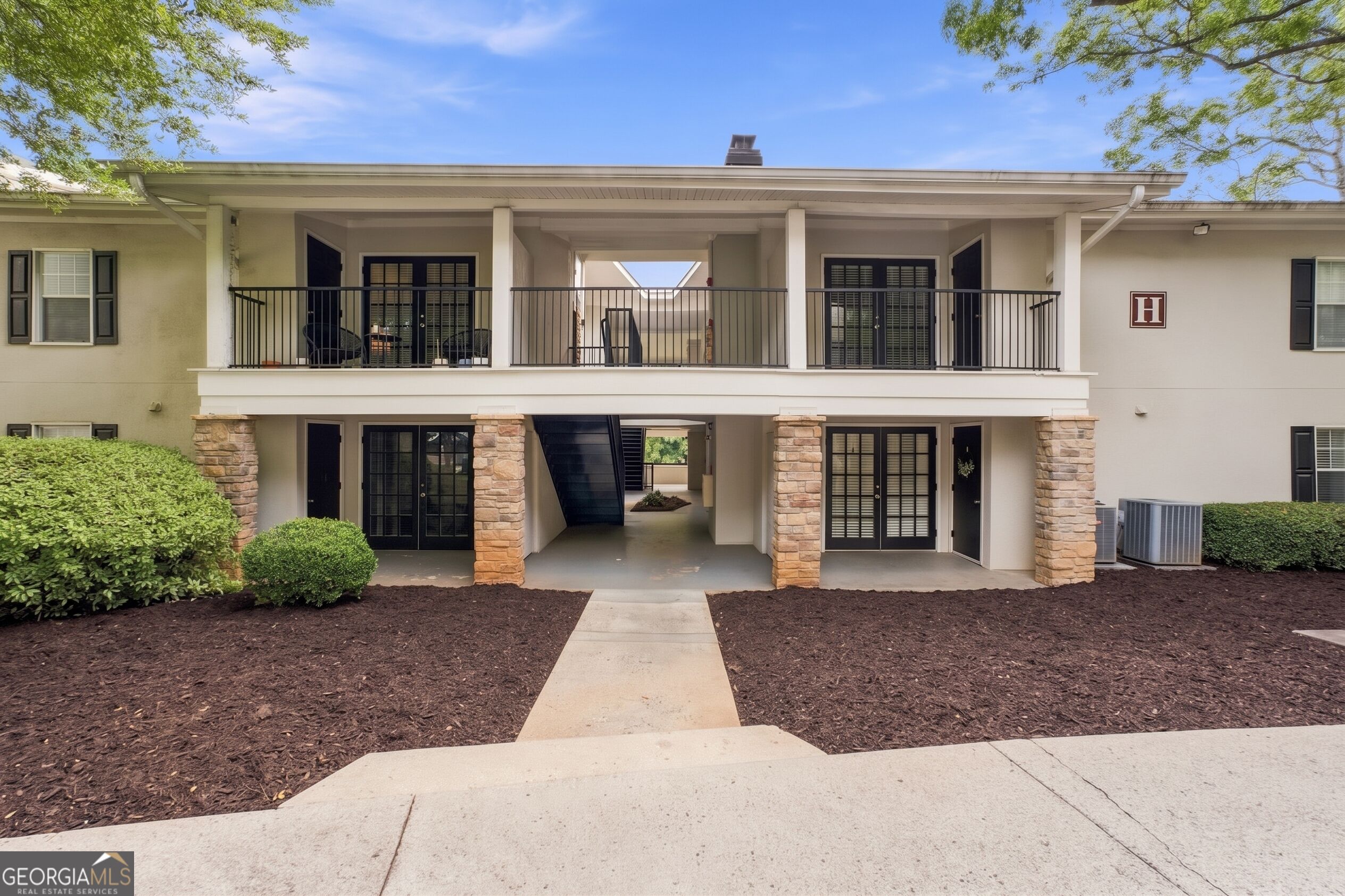 1150 Collier Road Nw # H10 Property Photo 1