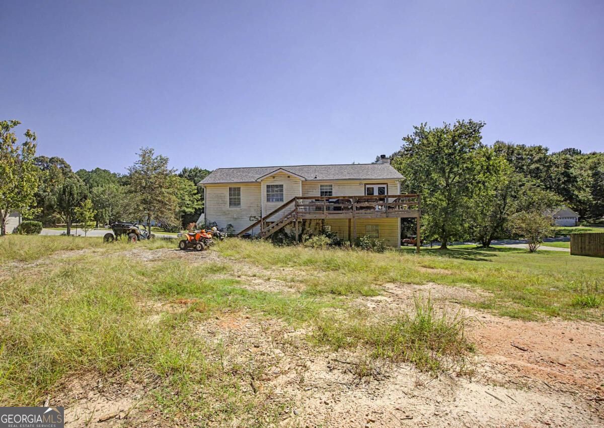 189 Robert Drive Property Photo 3