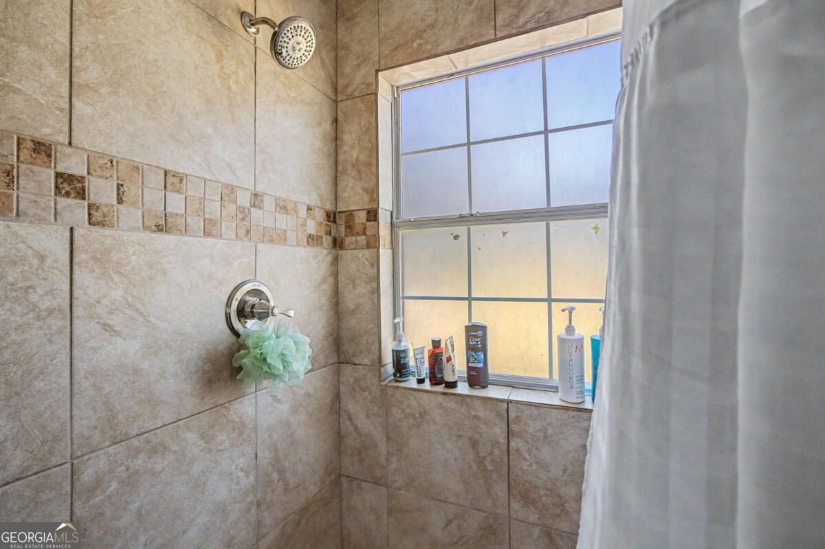 189 Robert Drive Property Photo 17