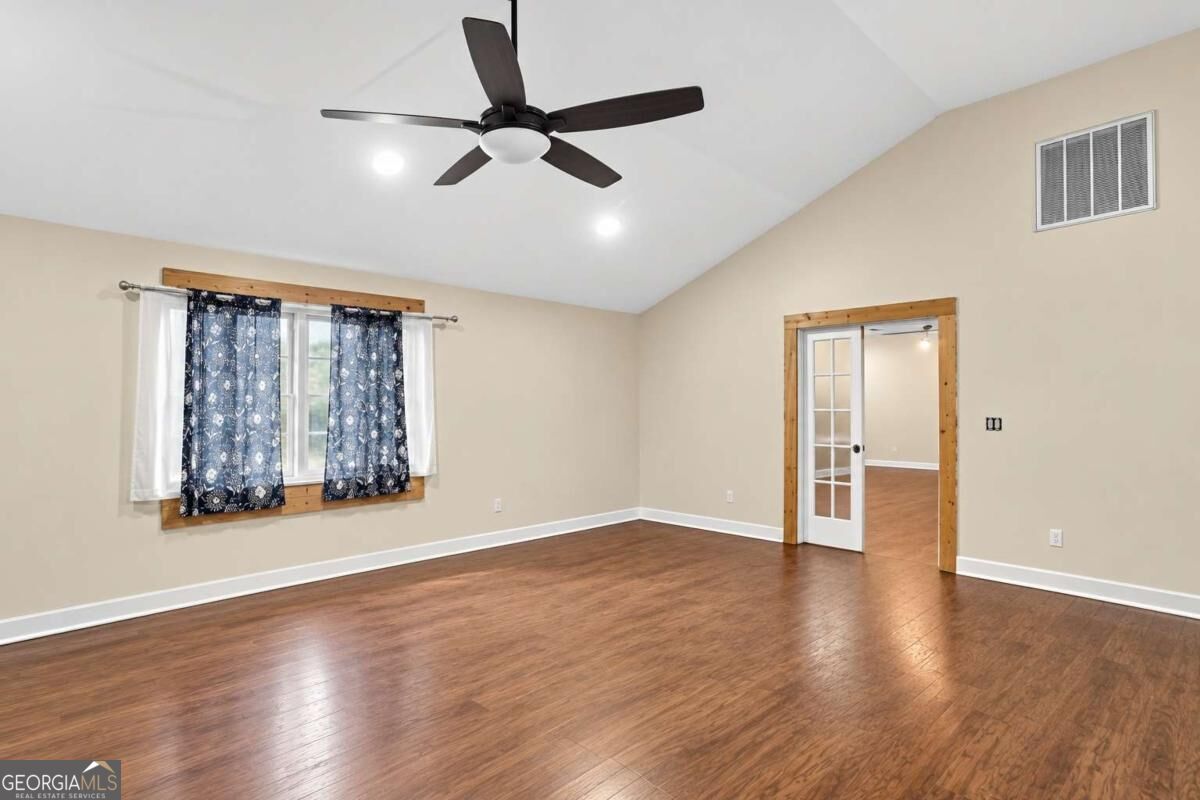473 Th Tippett Road Property Photo 3