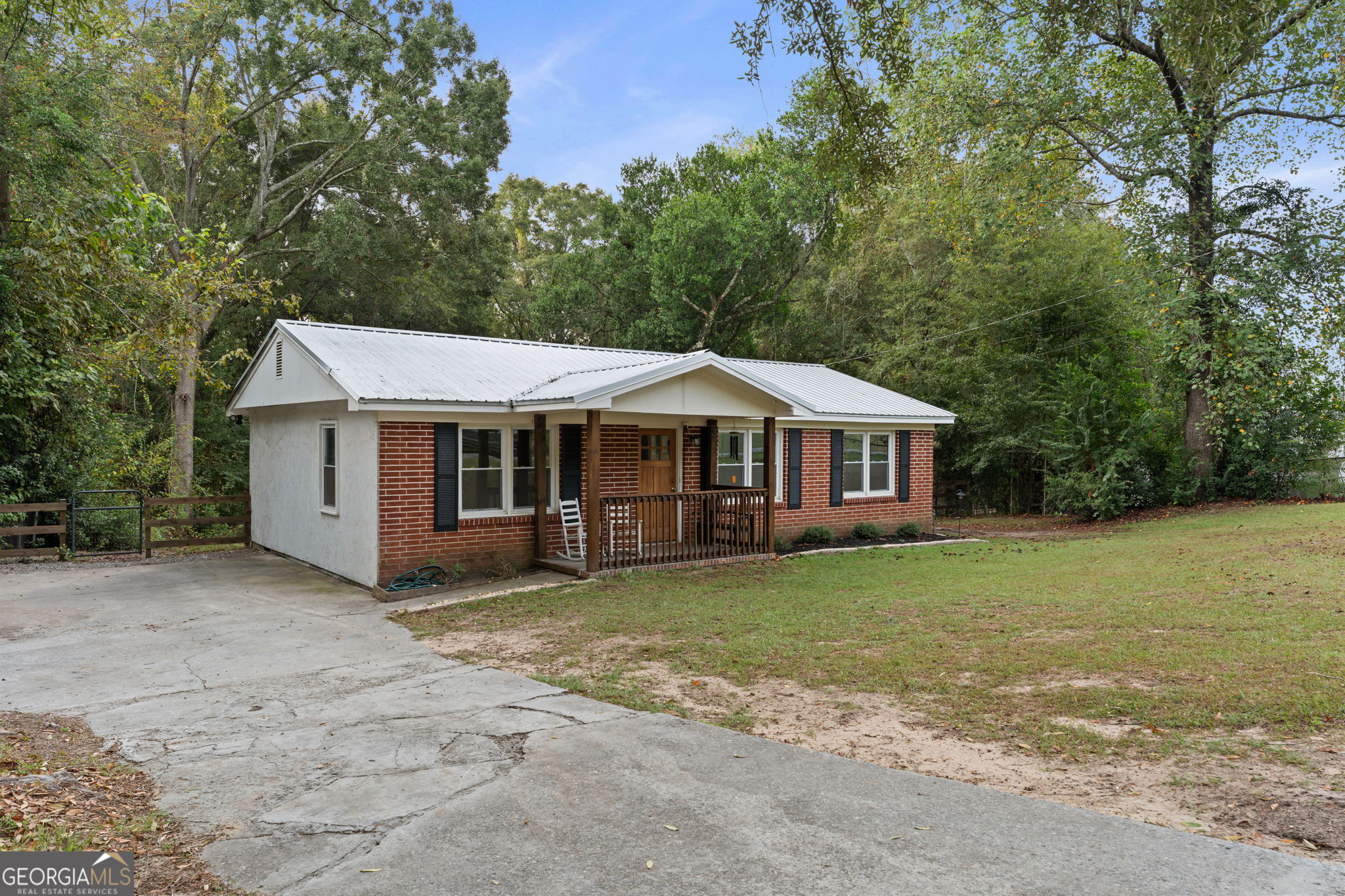 139 Oakwood Drive Property Photo 3