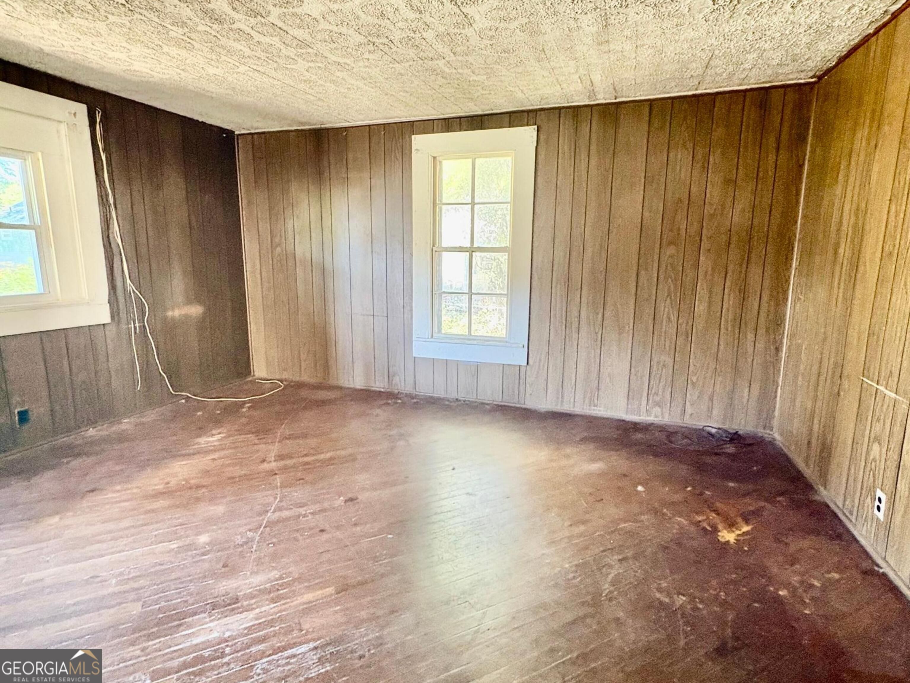 533 Lawrence Street Property Photo 5