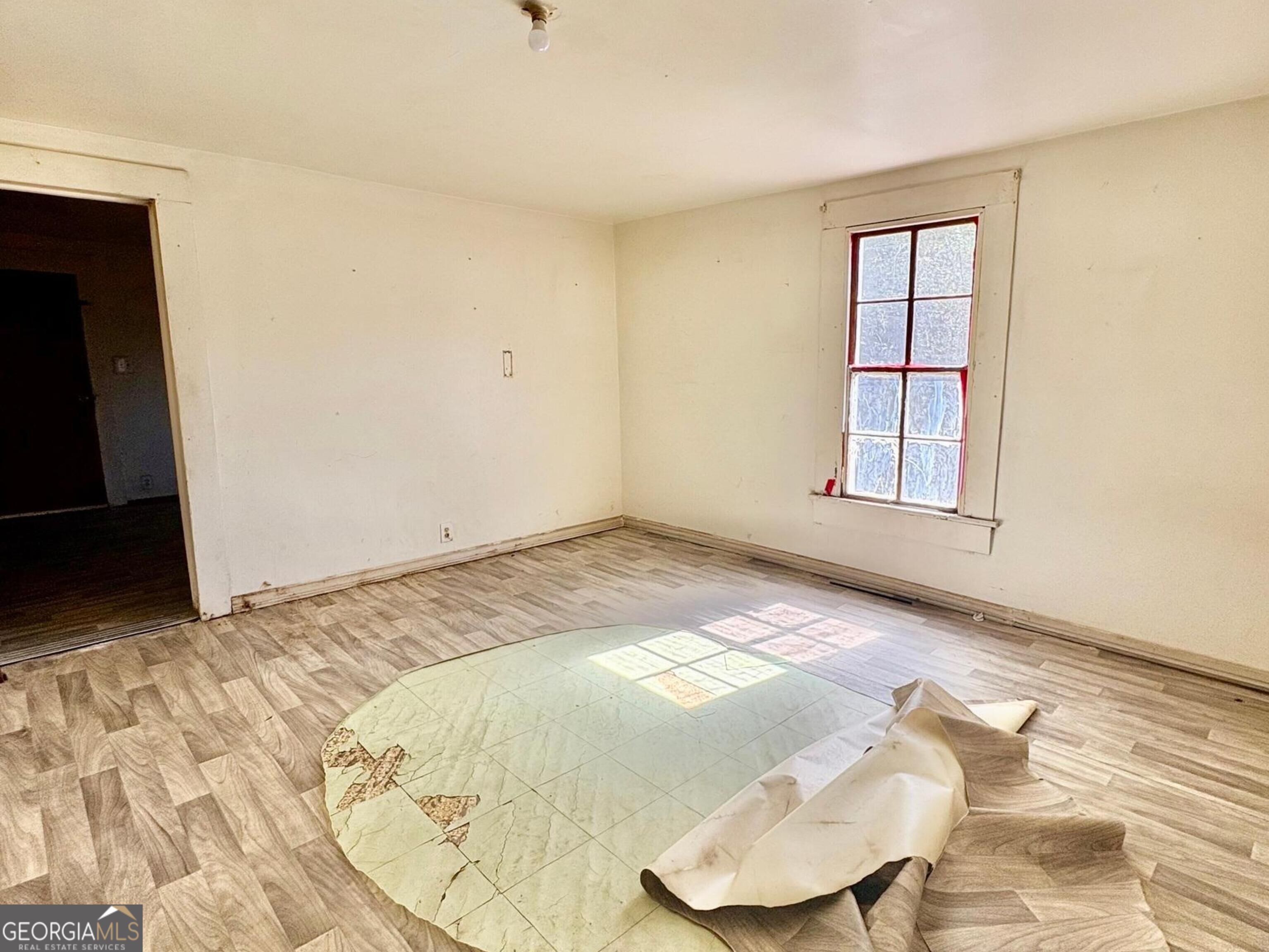 533 Lawrence Street Property Photo 6
