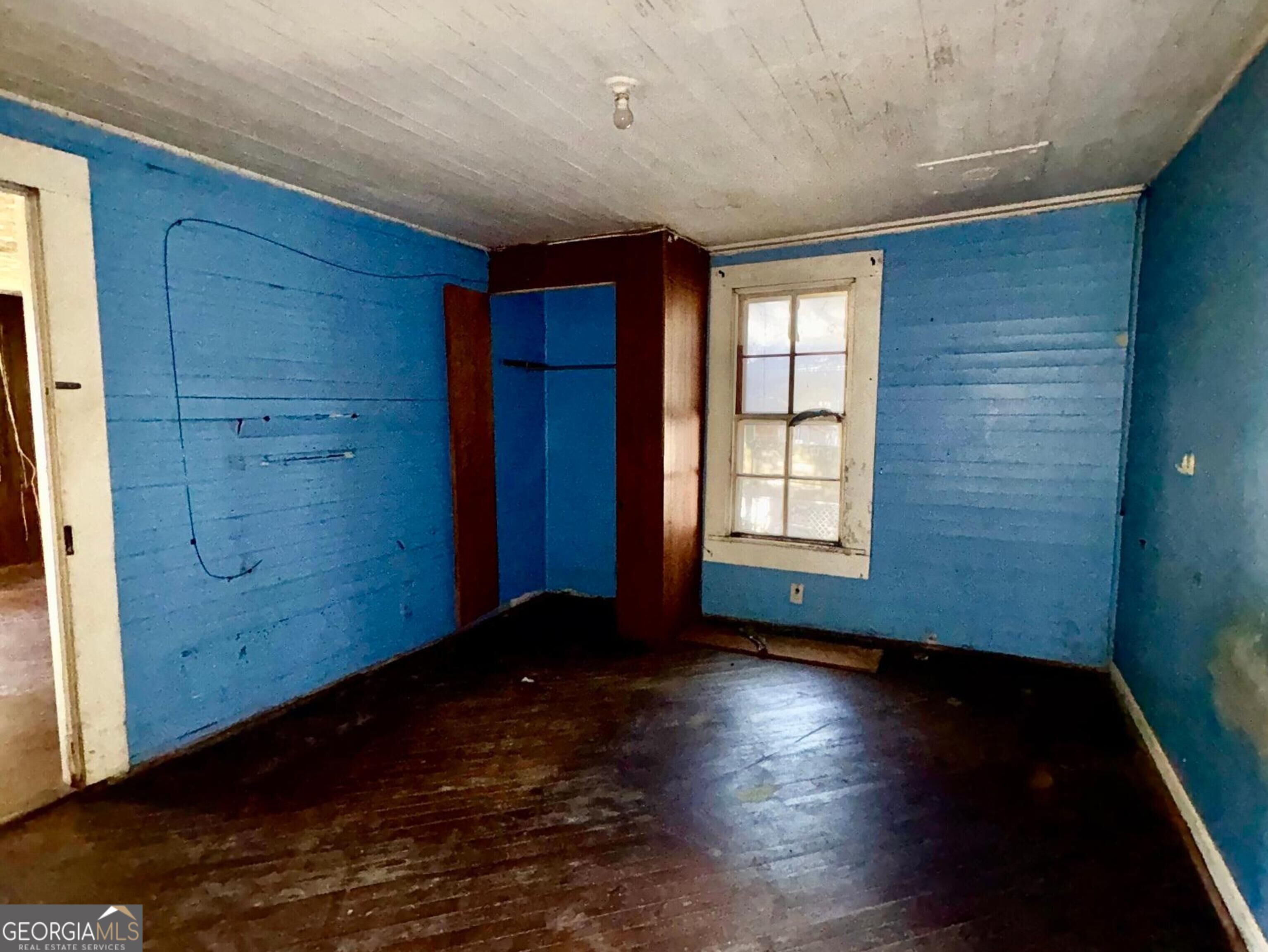 533 Lawrence Street Property Photo 10