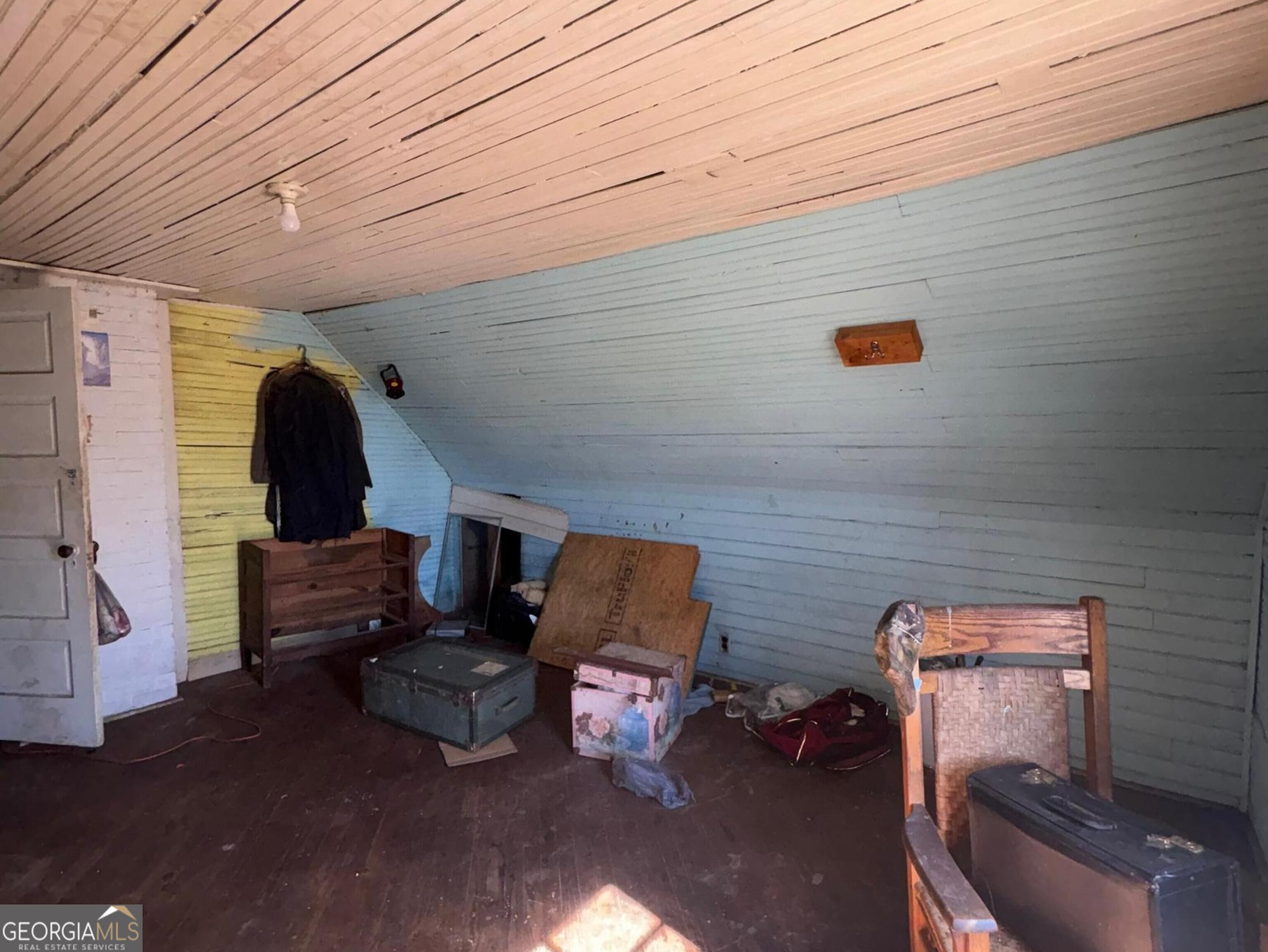533 Lawrence Street Property Photo 17