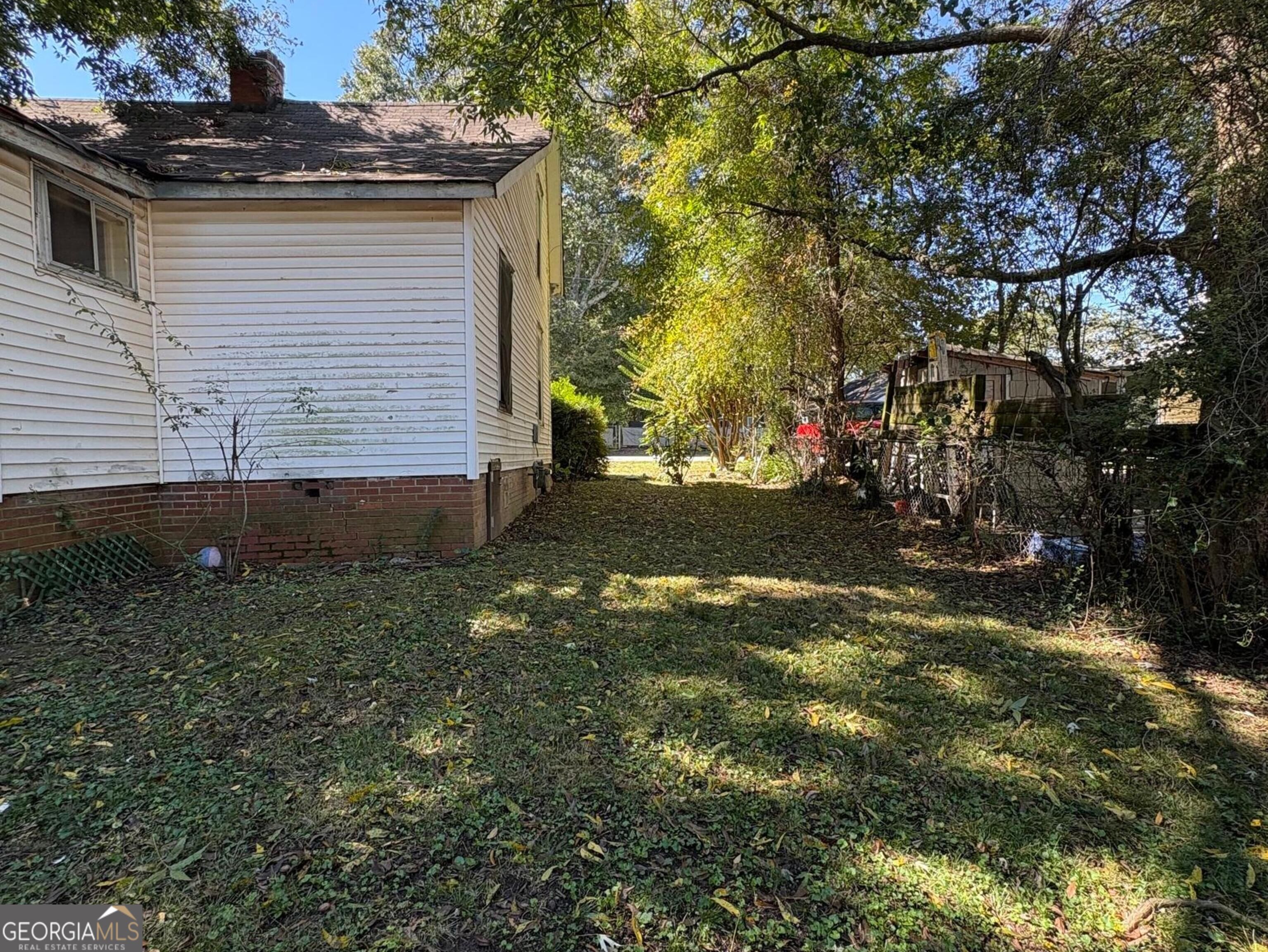 533 Lawrence Street Property Photo 22