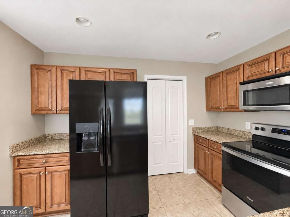 313 Gary Circle Property Photo 15