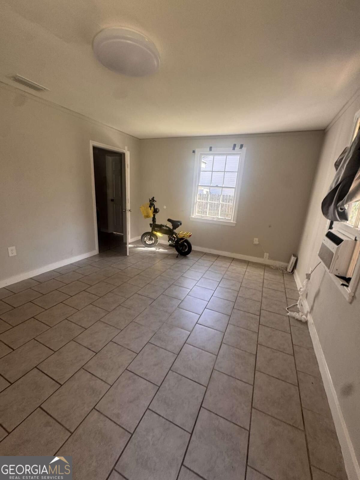 3120 Reynolds Street Property Photo 4