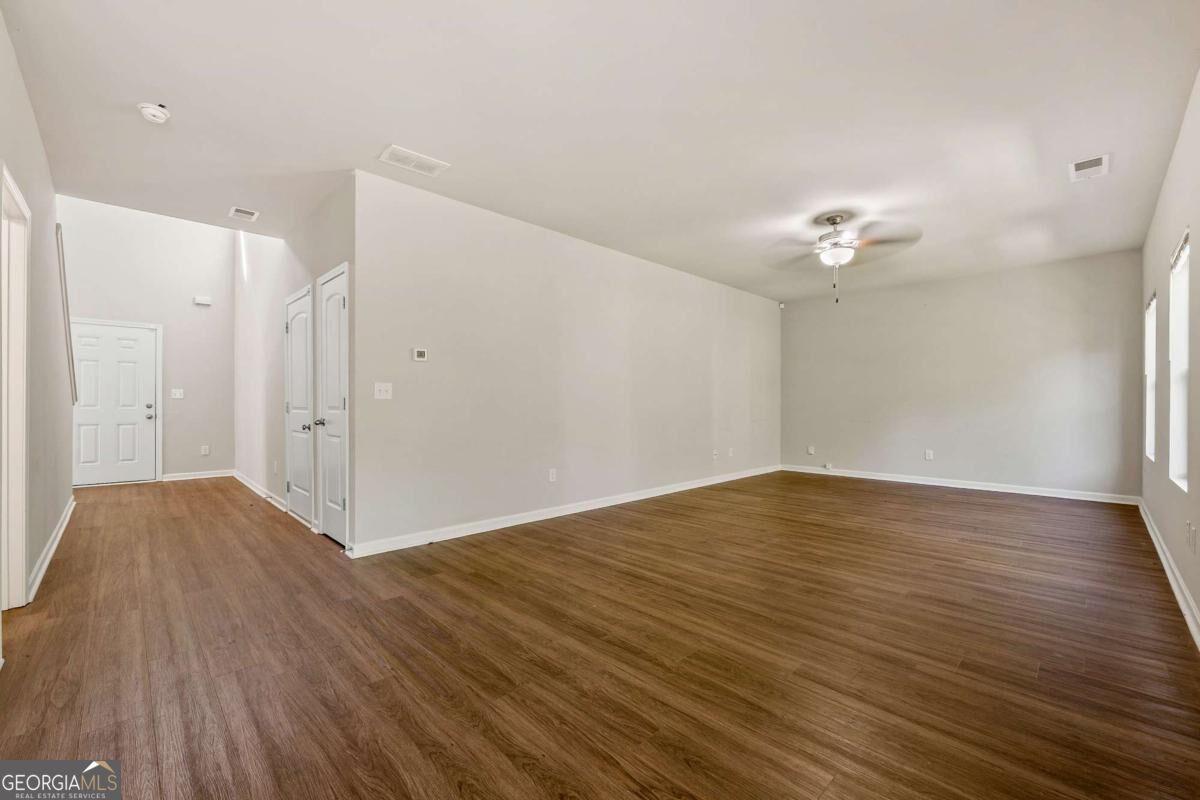 4328 Traipse Path Property Photo 7