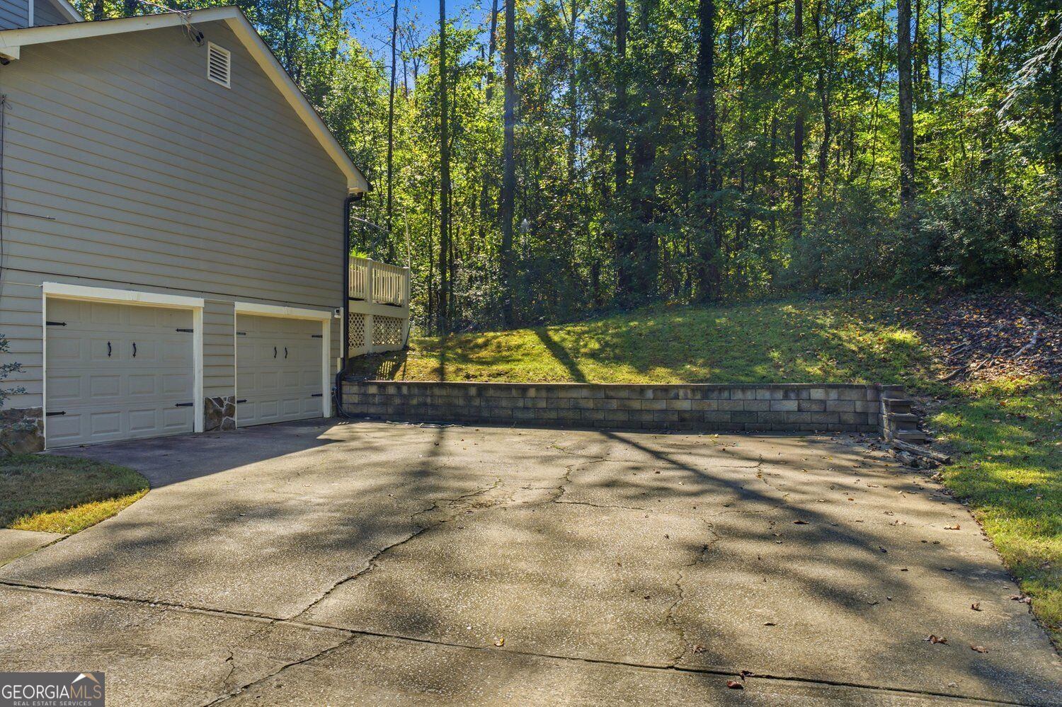2657 Foxglove Court Sw Property Photo 4
