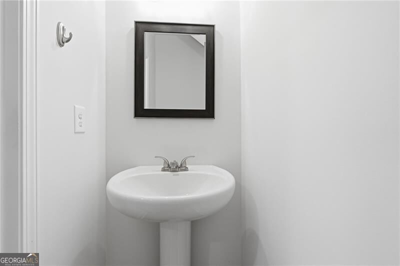 5124 Hillington Way Property Photo 16