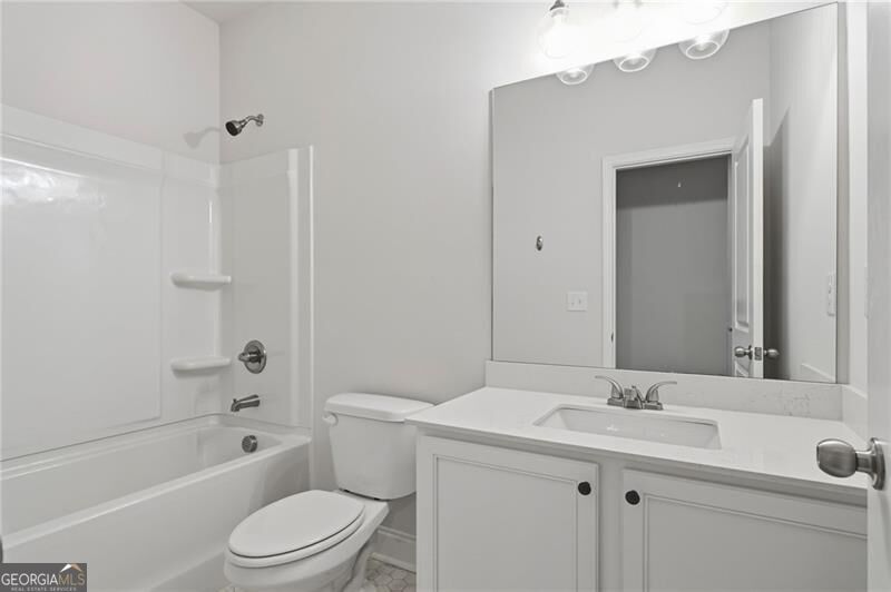 5124 Hillington Way Property Photo 23