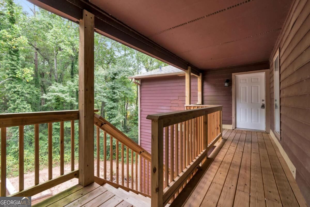 5557 Mountain Springs Circle Property Photo 1