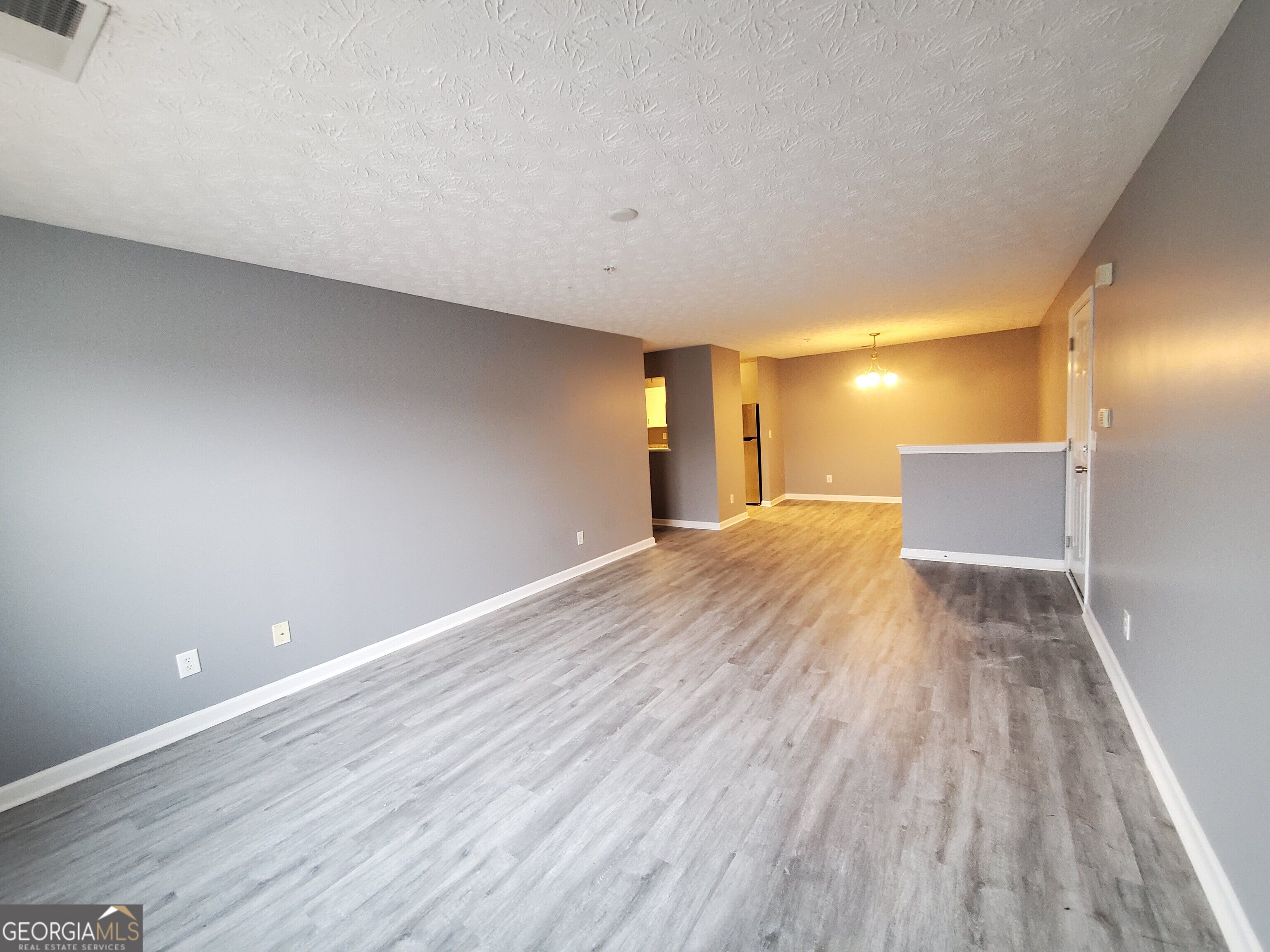 17301 Waldrop Cove Property Photo 4