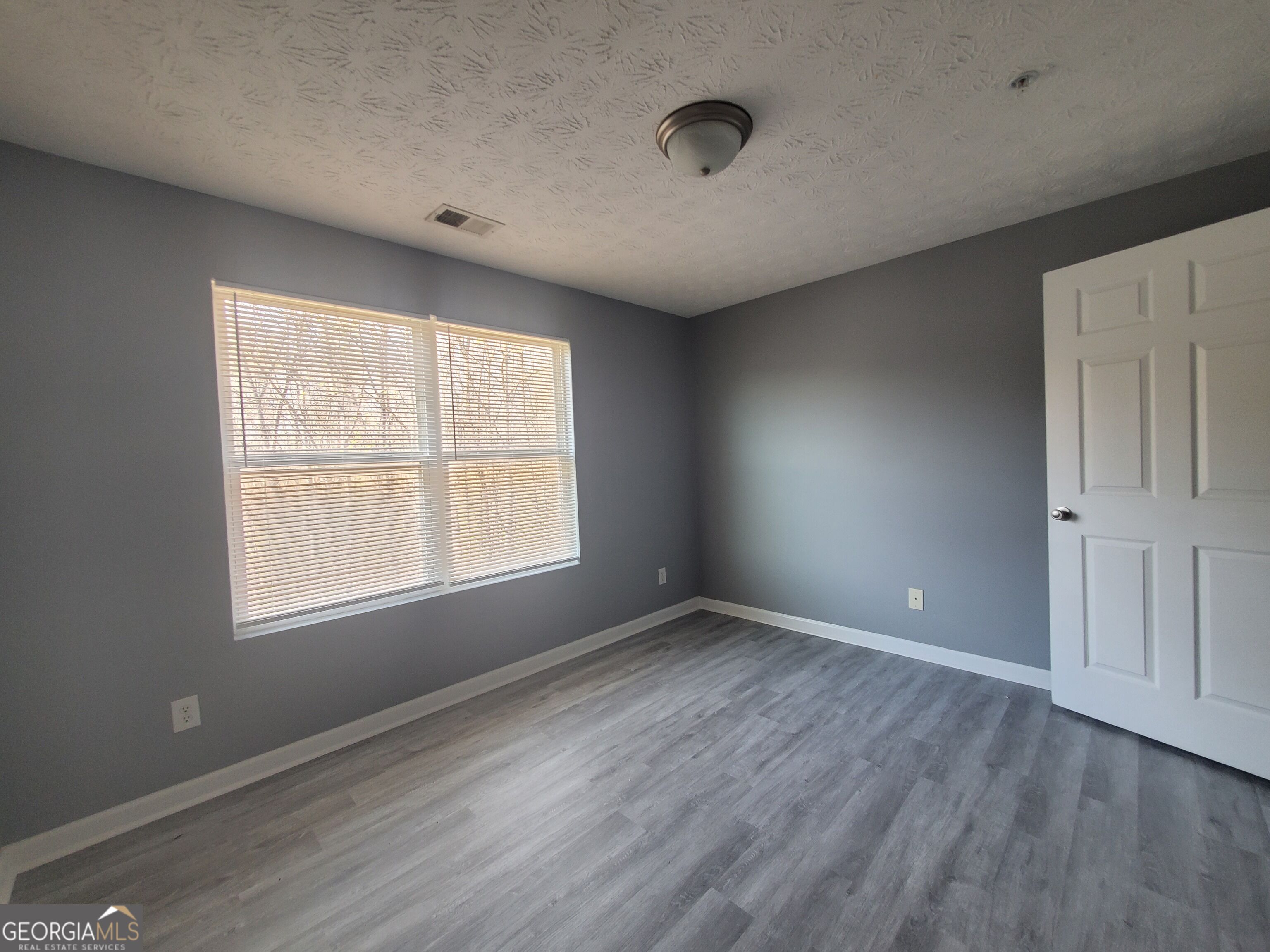 17301 Waldrop Cove Property Photo 14