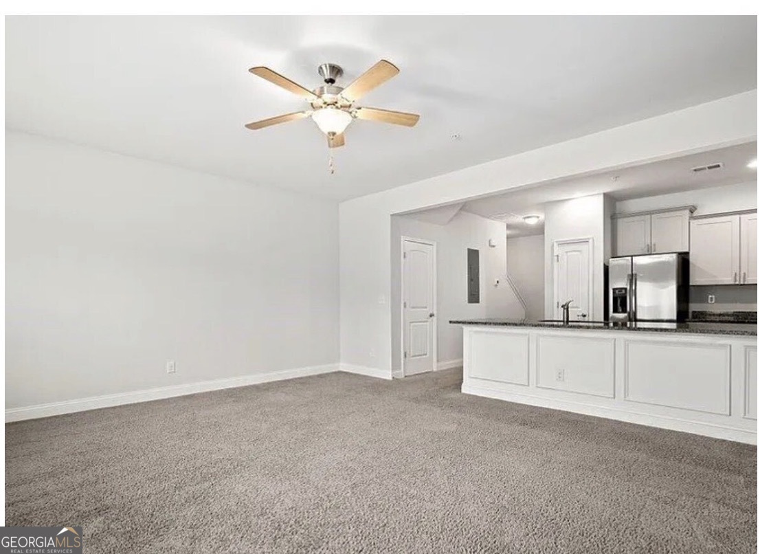 2202 Miranda Drive Property Photo 4