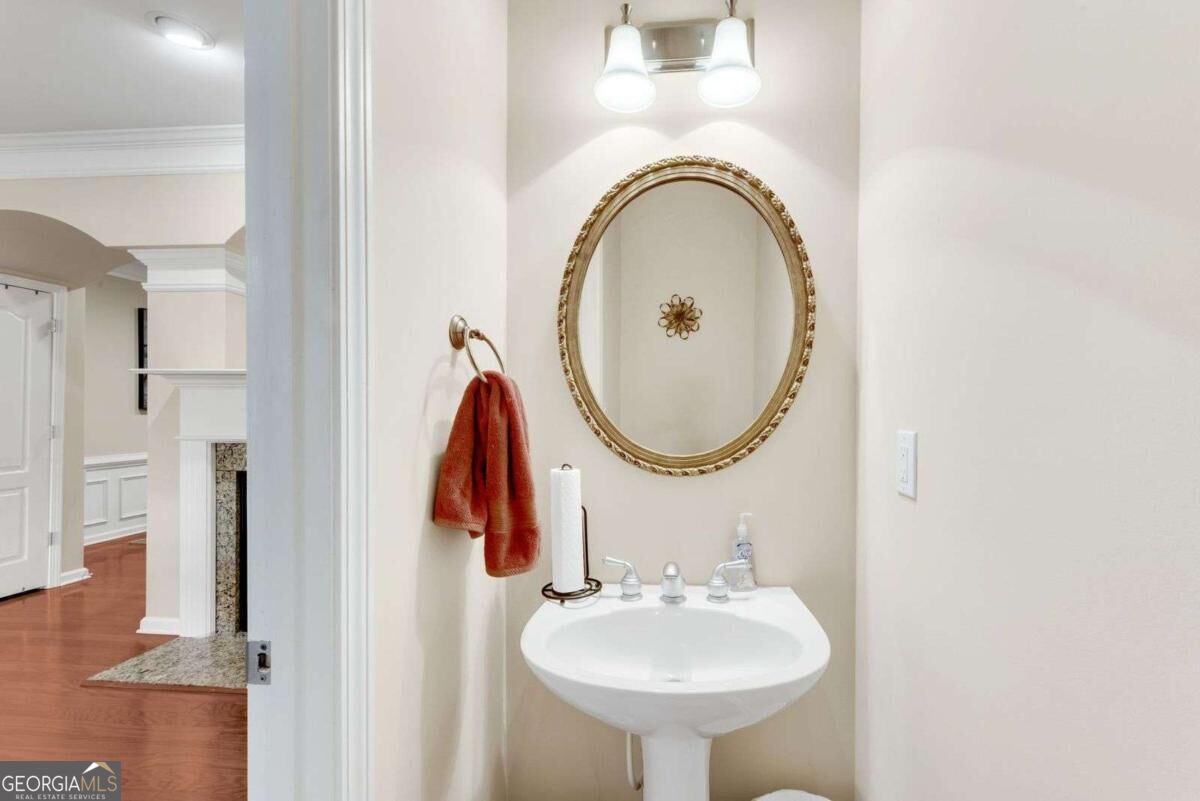 4002 Manchester Circle Property Photo 10