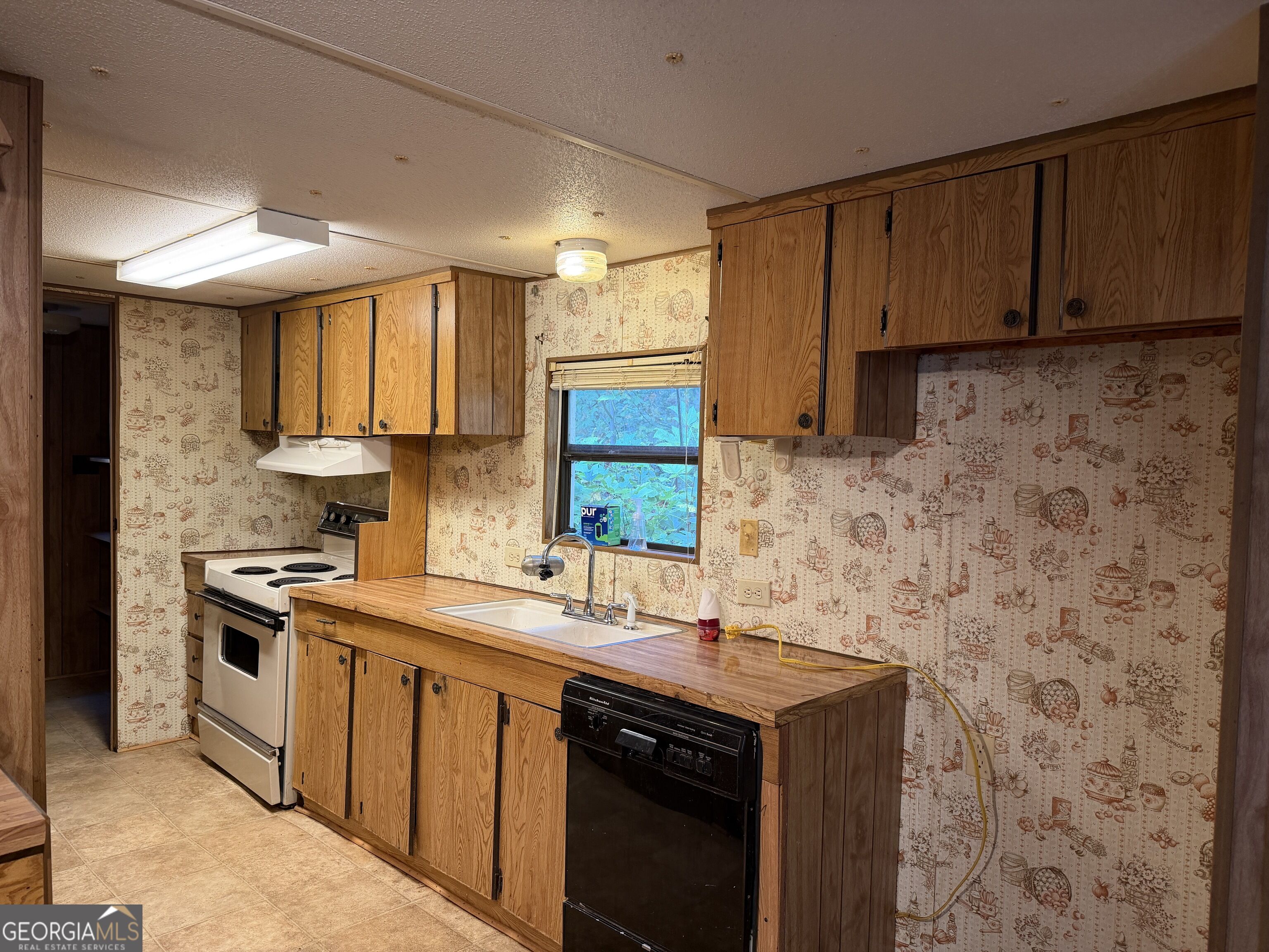 1262 Rock Quarry Circle Property Photo 6