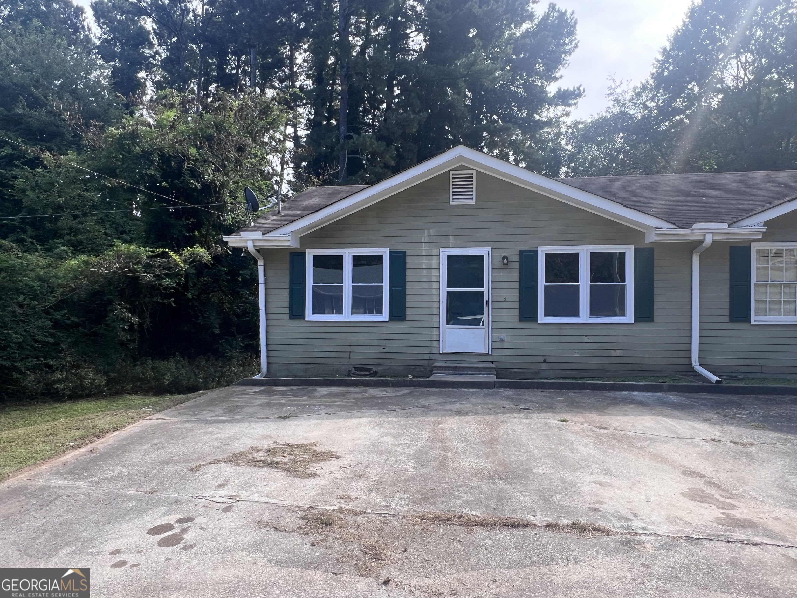 144 Colonial Drive Property Photo 1