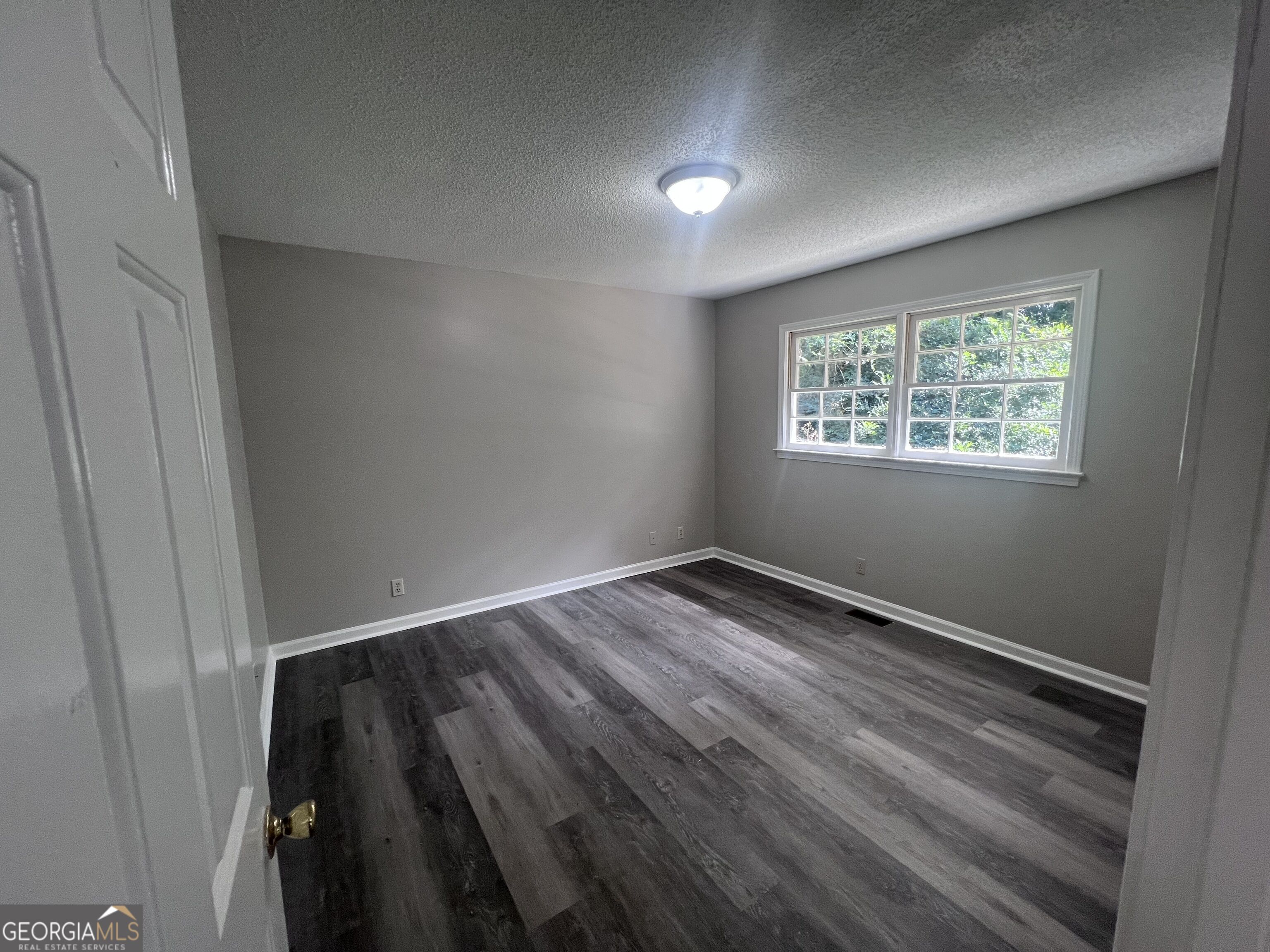 144 Colonial Drive Property Photo 5