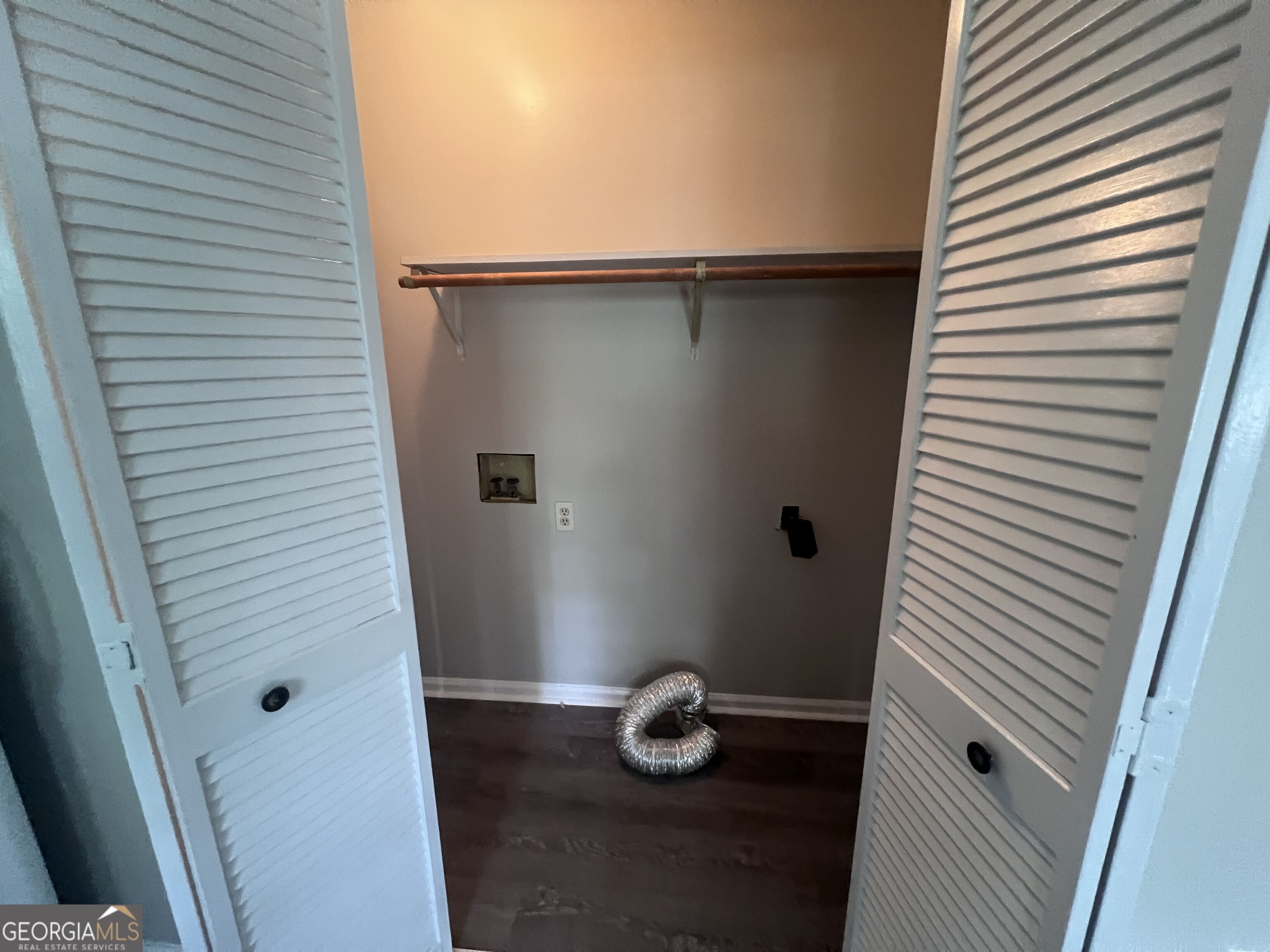 144 Colonial Drive Property Photo 9