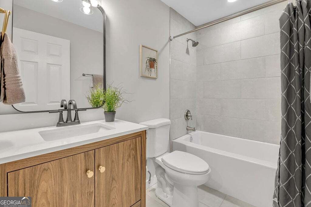 2628 Northview Avenue Property Photo 23