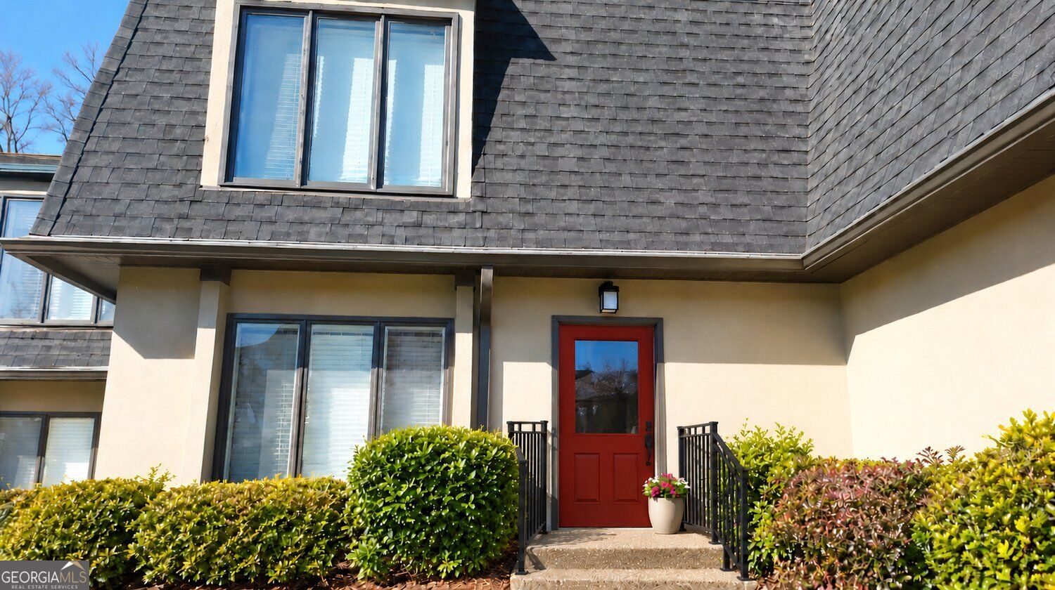 7 Ivy Gates Ne Property Photo 1
