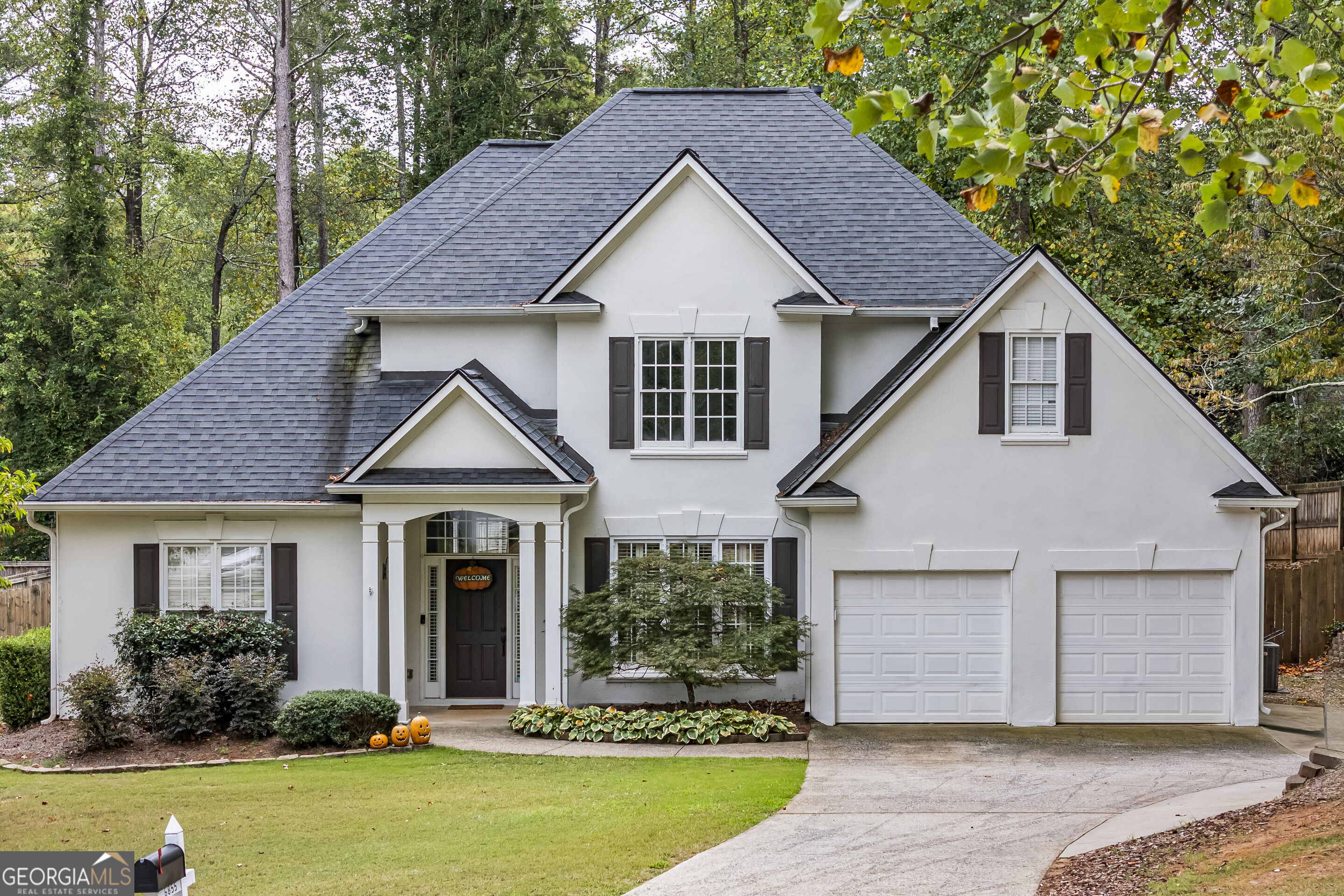 6855 Fox Creek Drive Property Photo 1