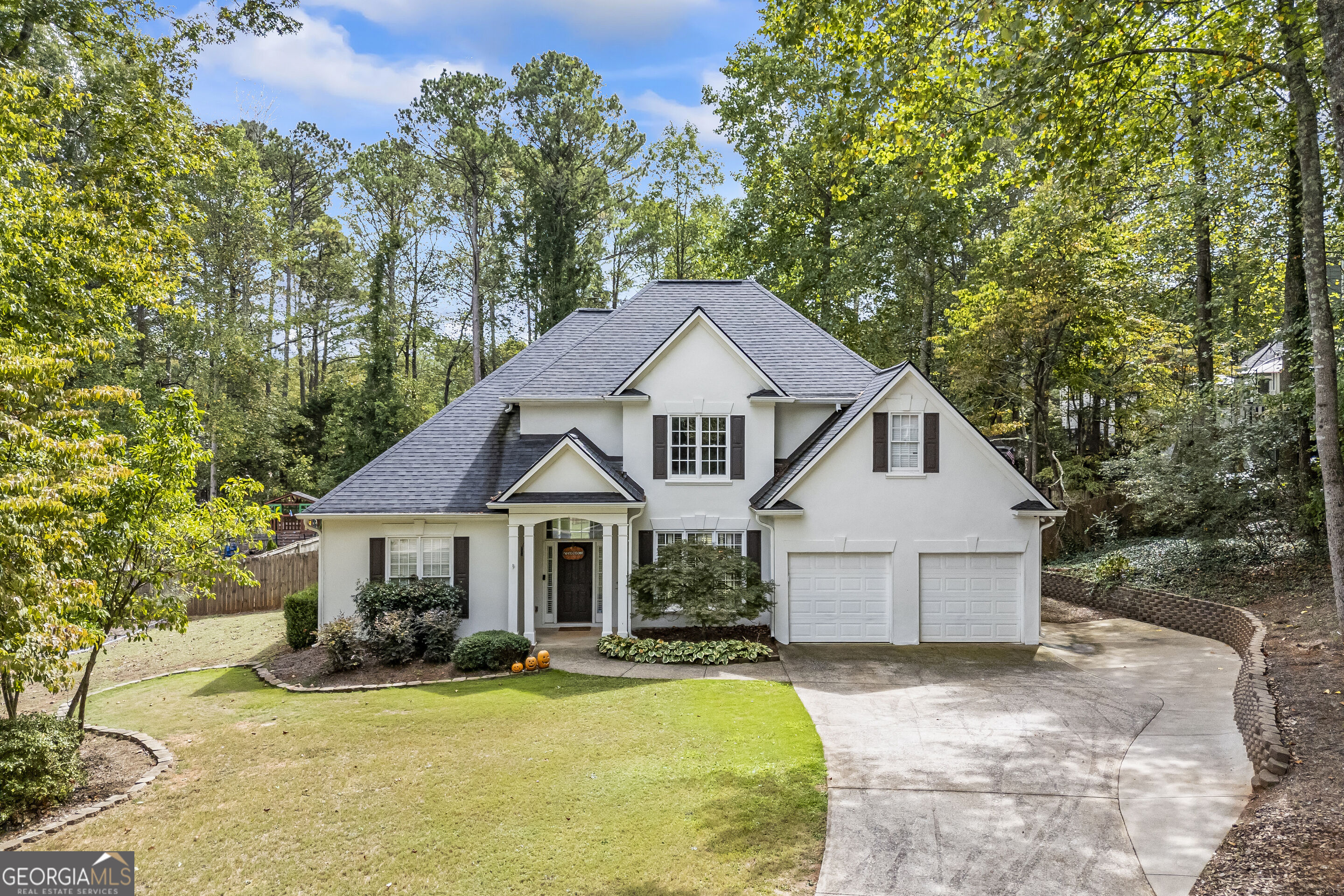 6855 Fox Creek Drive Property Photo 6
