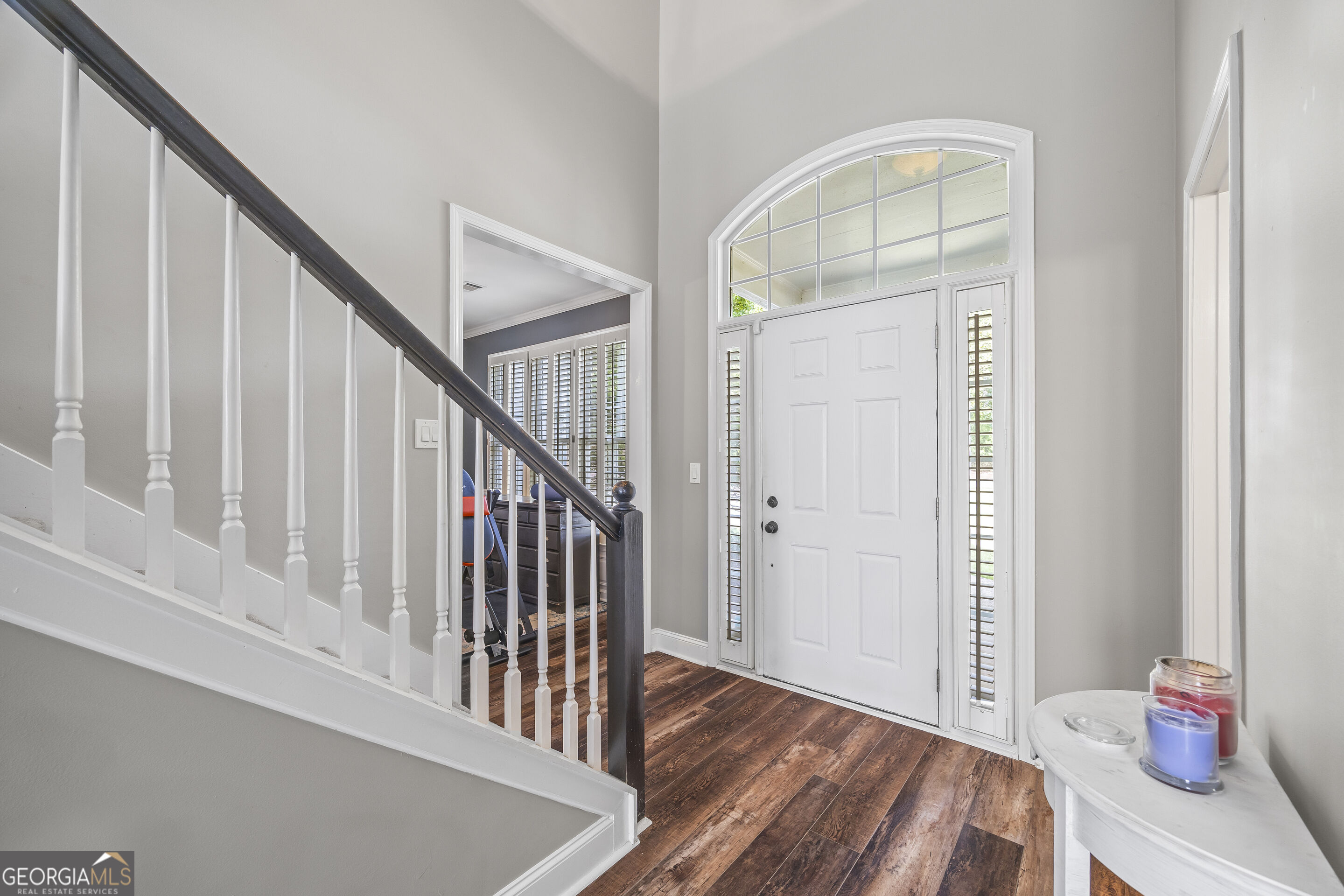 6855 Fox Creek Drive Property Photo 9