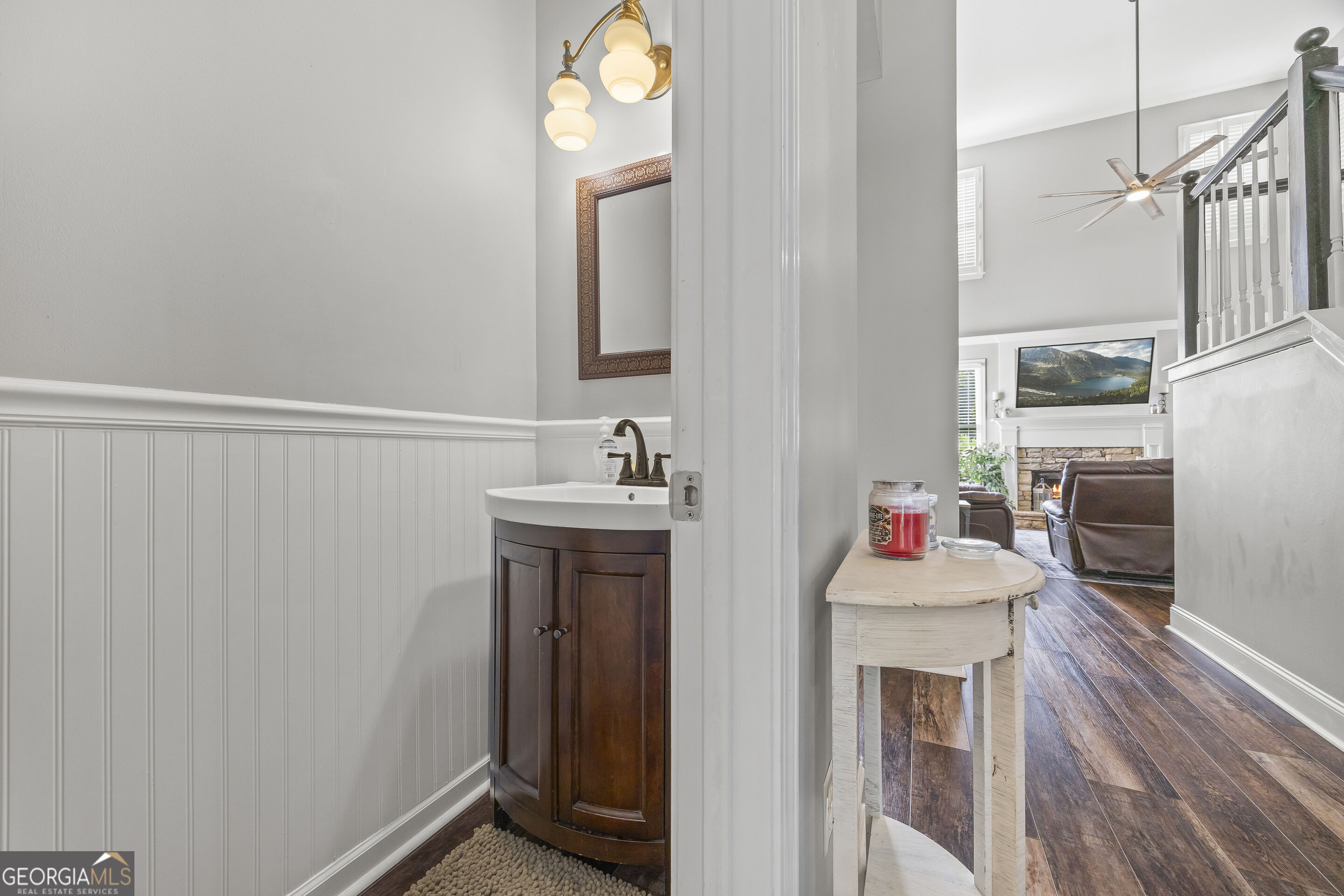 6855 Fox Creek Drive Property Photo 10