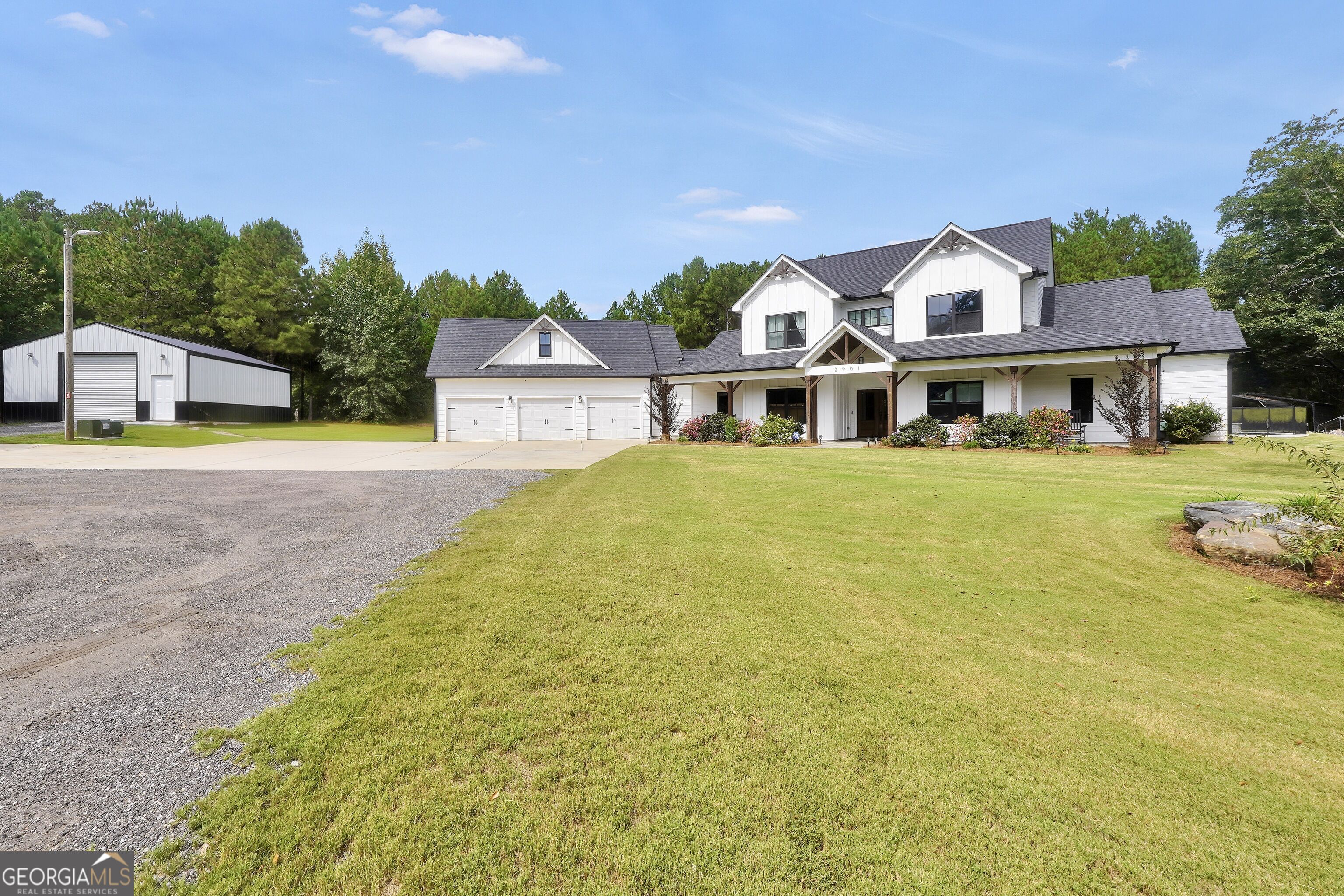 2901 Teamon Road Property Photo 4