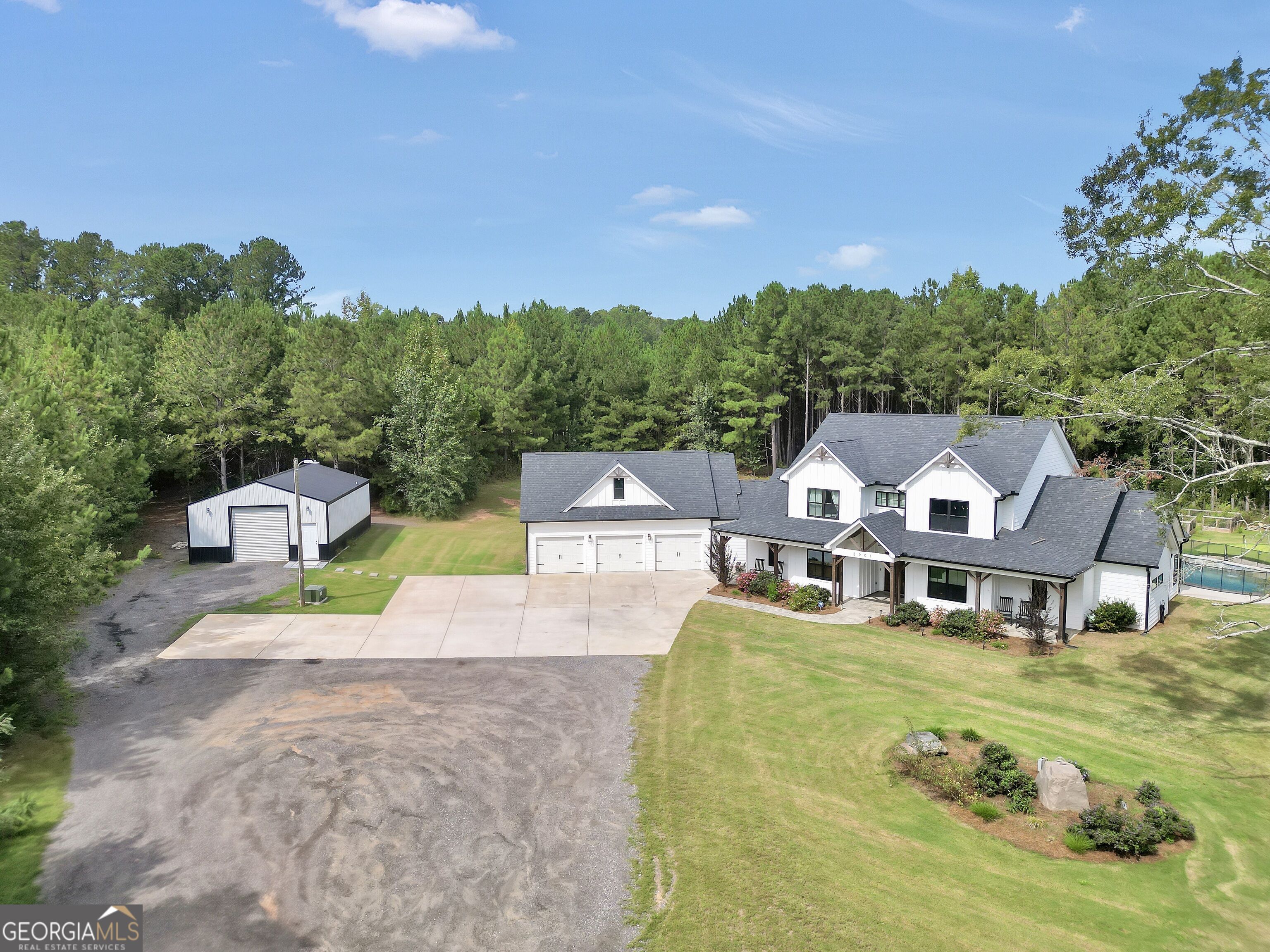 2901 Teamon Road Property Photo 6