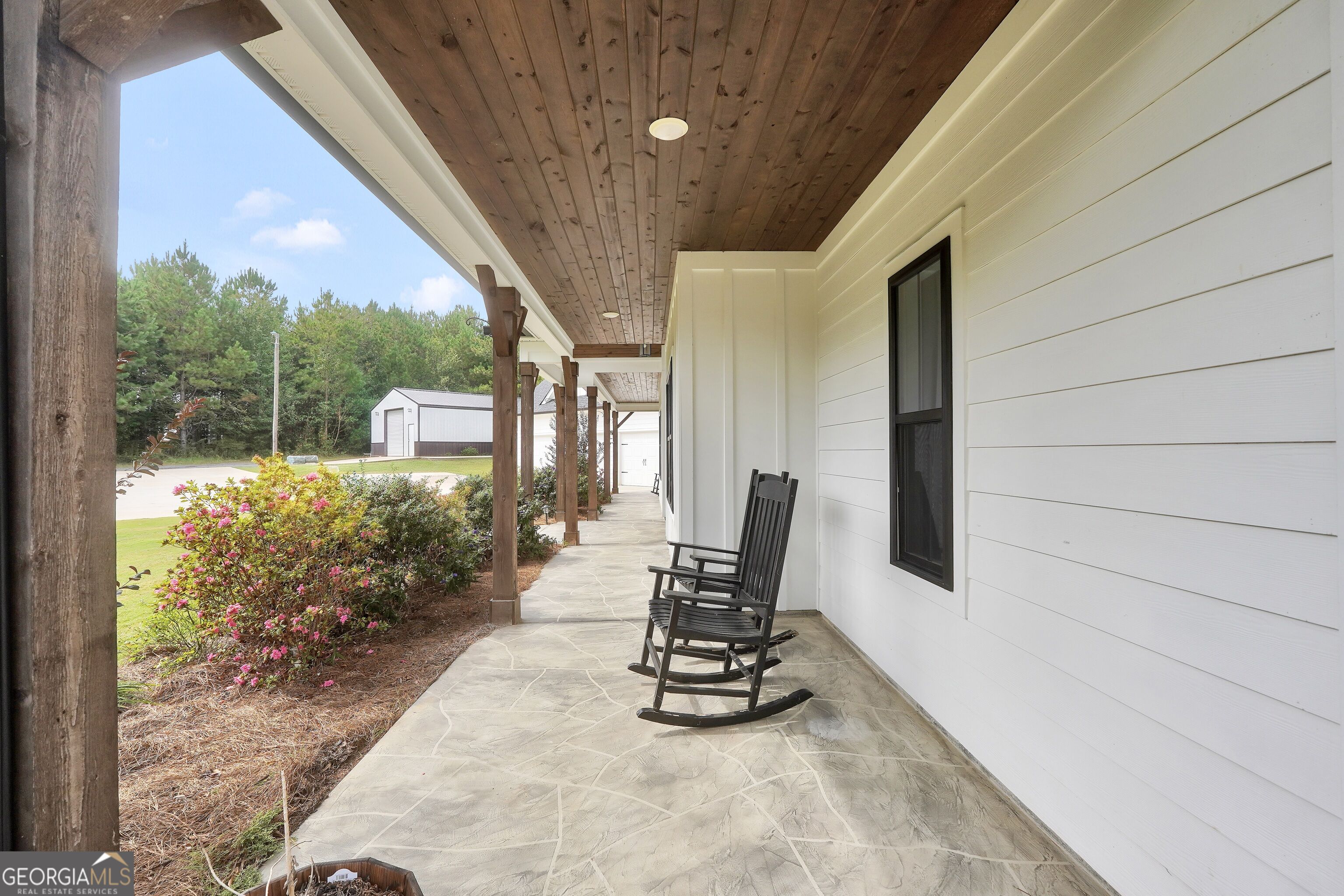2901 Teamon Road Property Photo 10