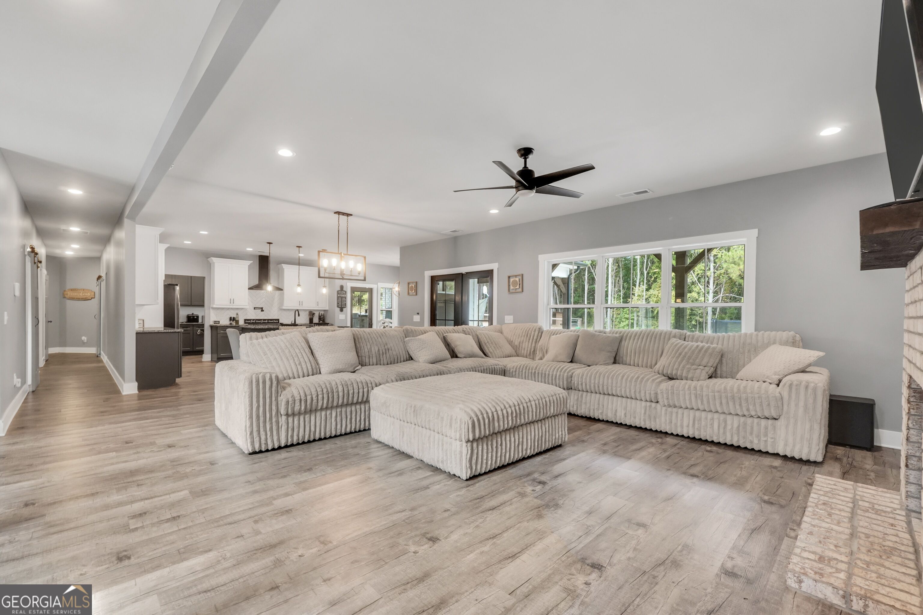 2901 Teamon Road Property Photo 15