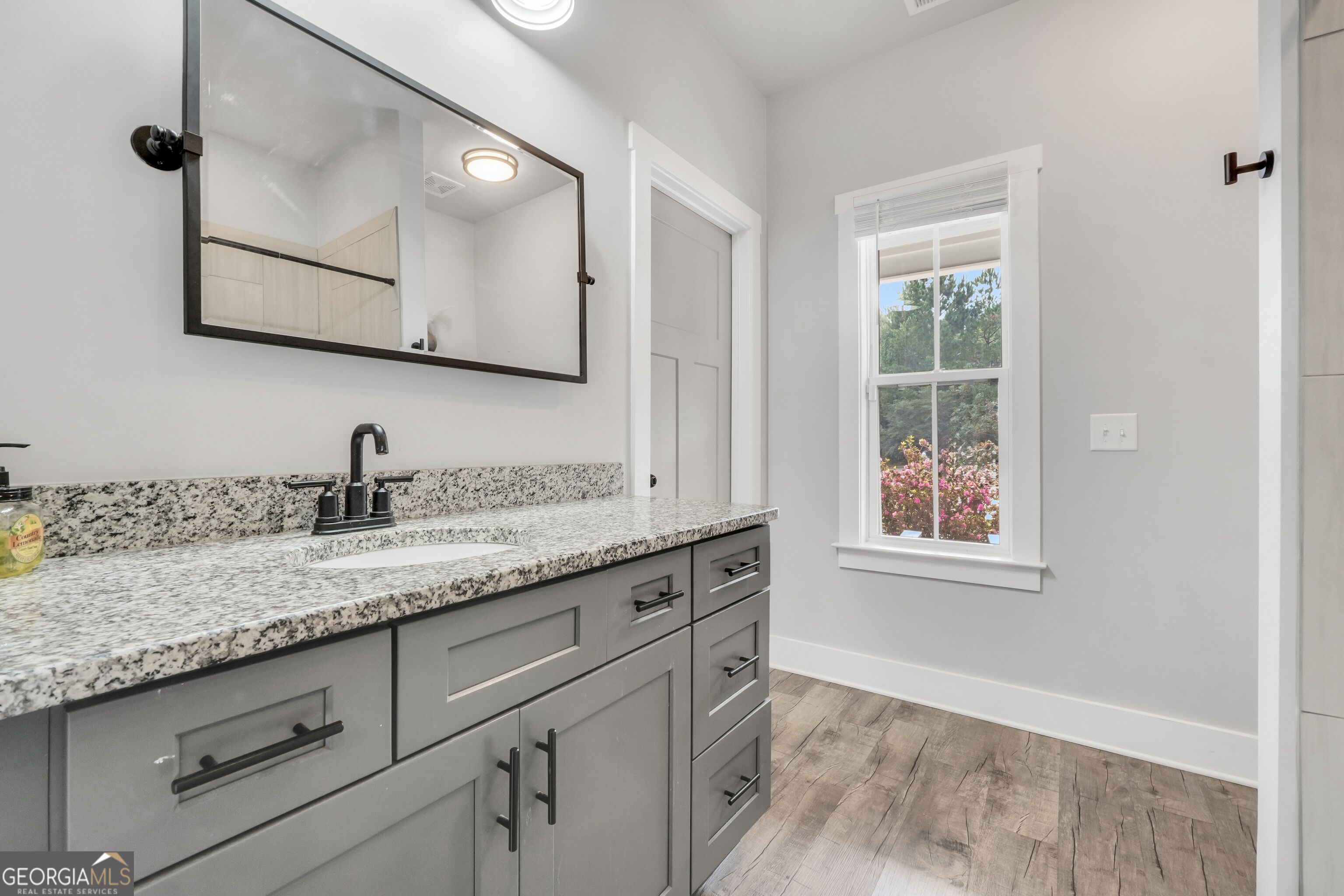 2901 Teamon Road Property Photo 64